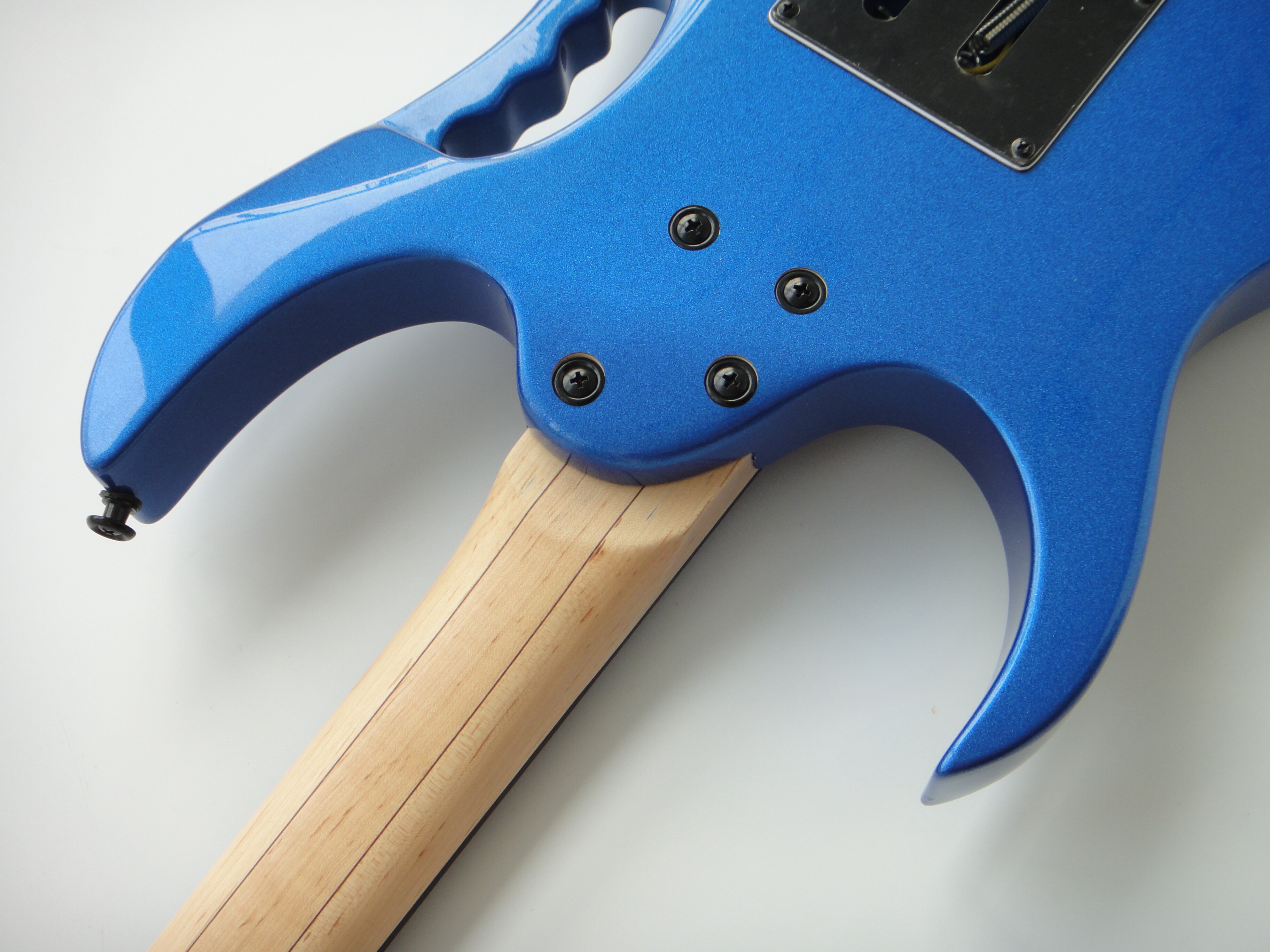 Afanti Guitarra Eléctrica con Cuerpo de Tilo y Mástil de Arce Personalizado