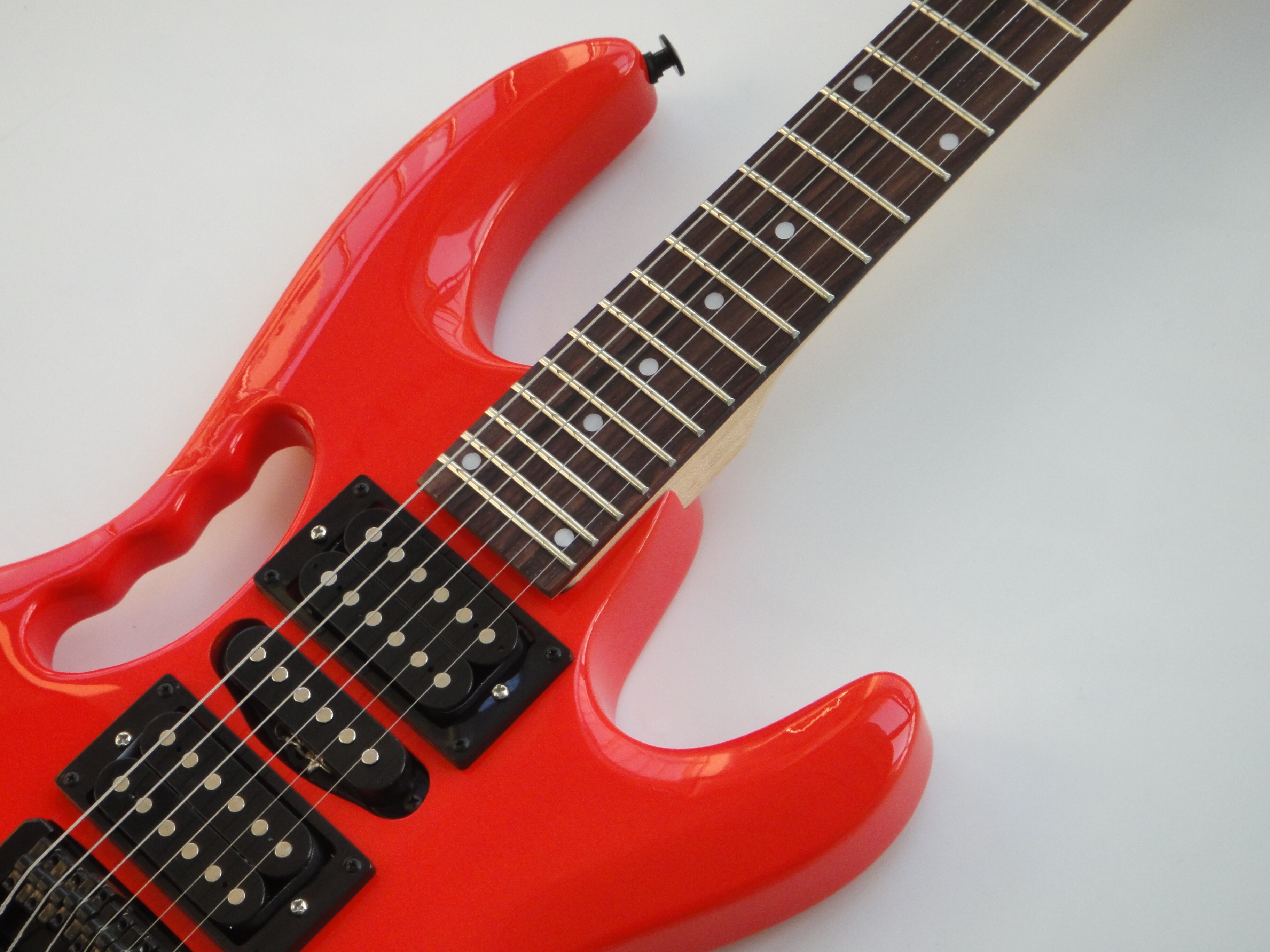 Afanti Customized Hsh Doble Cierre 6 Cuerdas Guitarra Eléctrica Rojo Sangre Sin Cabeza