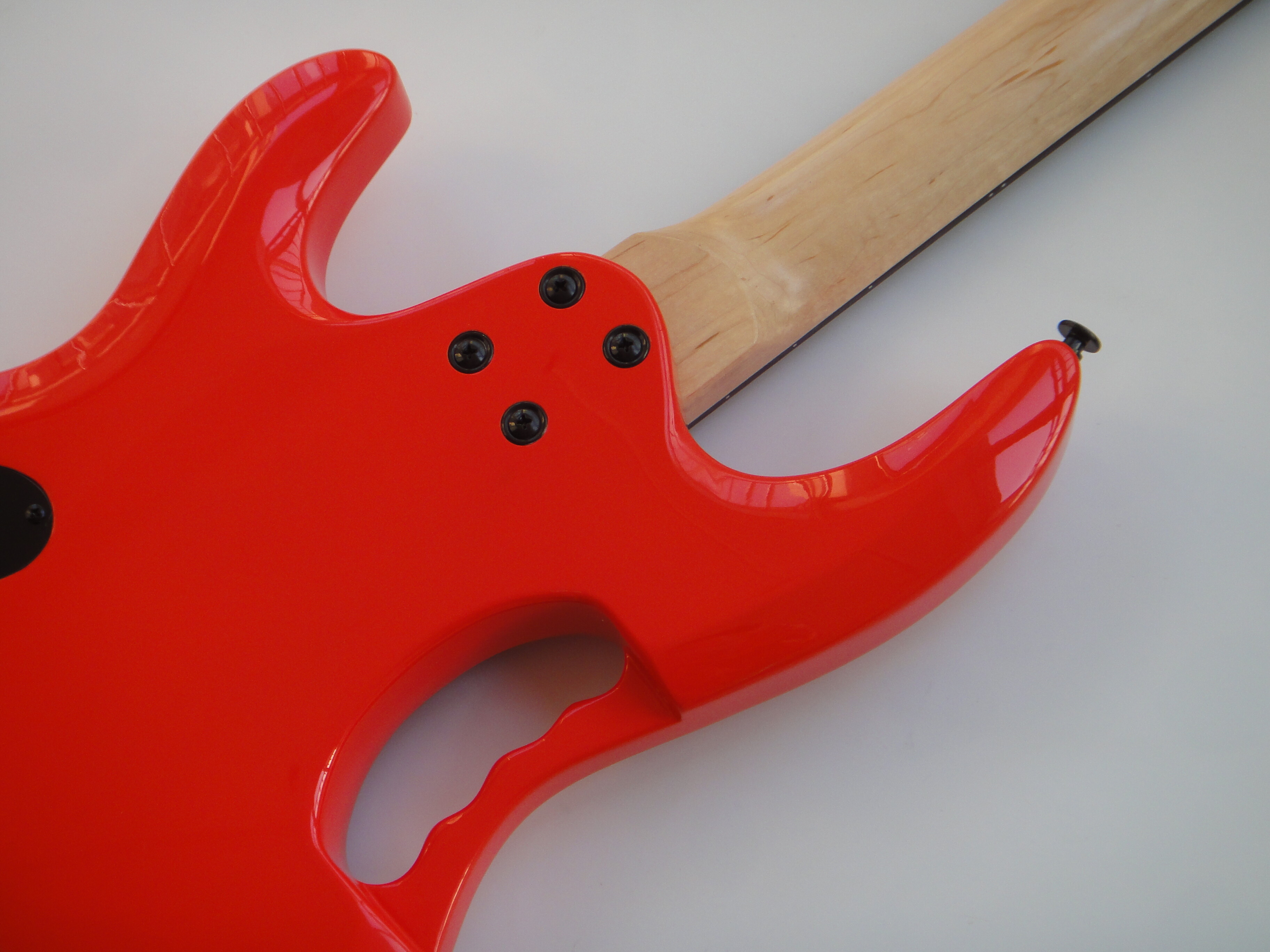 Afanti Customized Hsh Doble Cierre 6 Cuerdas Guitarra Eléctrica Rojo Sangre Sin Cabeza