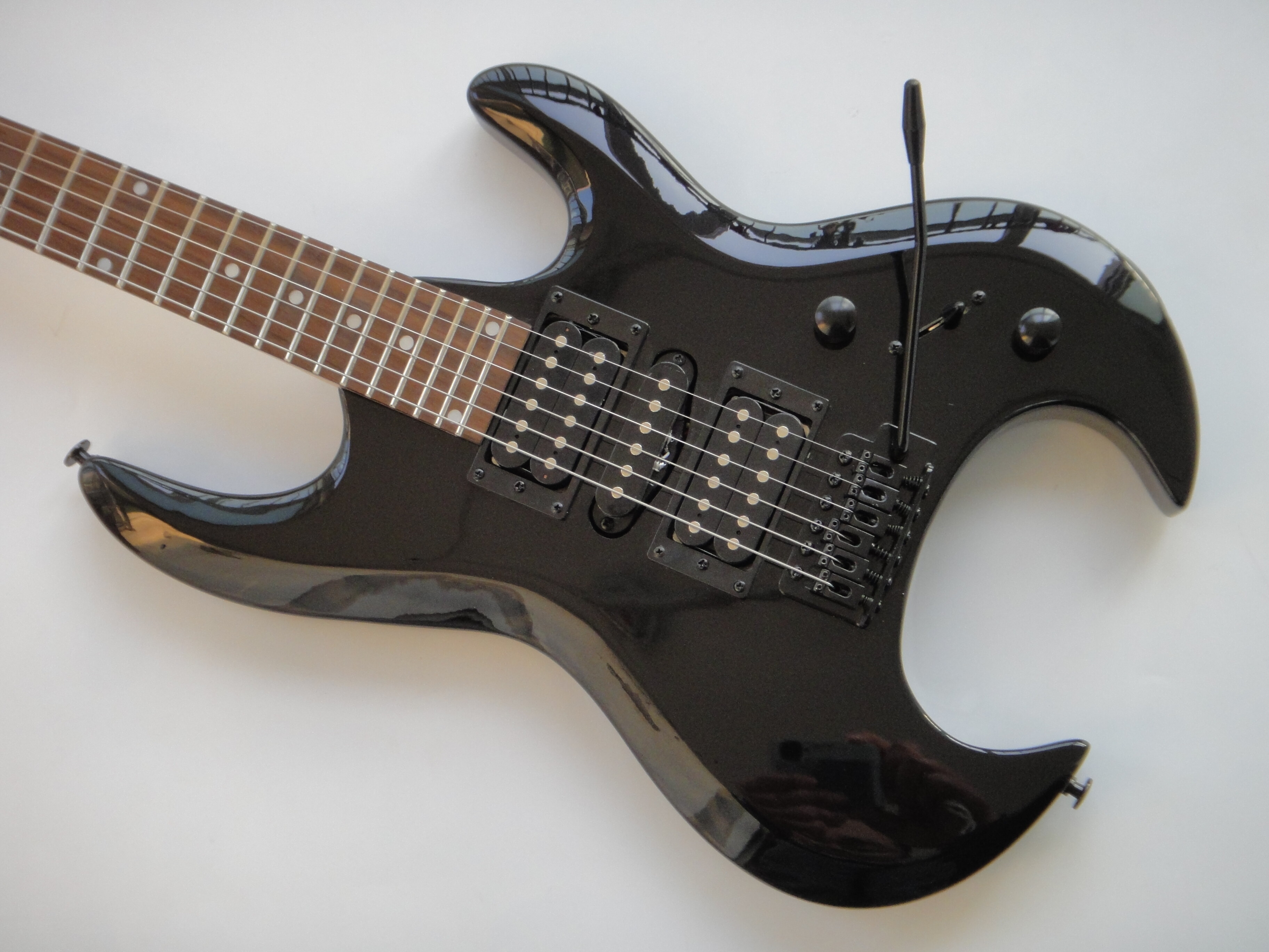 Afanti Customized Hsh Vintage Trémolo Sincronizado 6 Cuerdas Guitarra Eléctrica Sin Cabeza