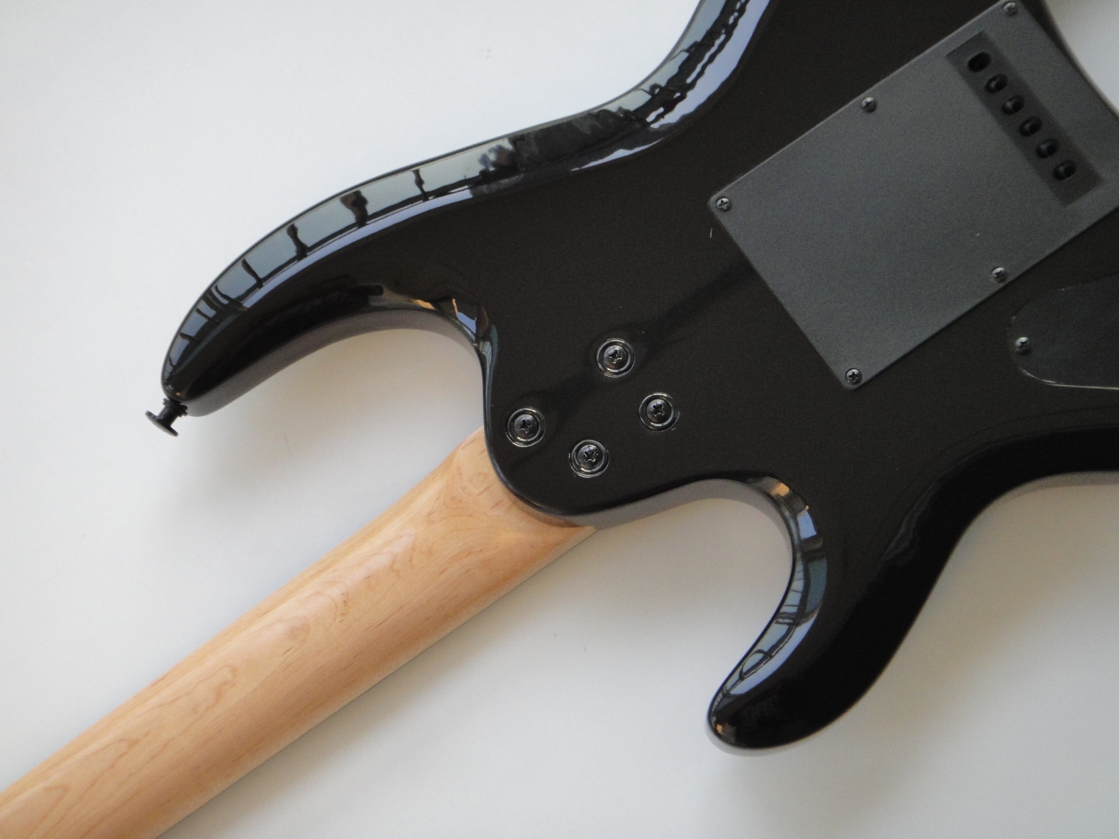 Afanti Customized Hsh Vintage Trémolo Sincronizado 6 Cuerdas Guitarra Eléctrica Sin Cabeza