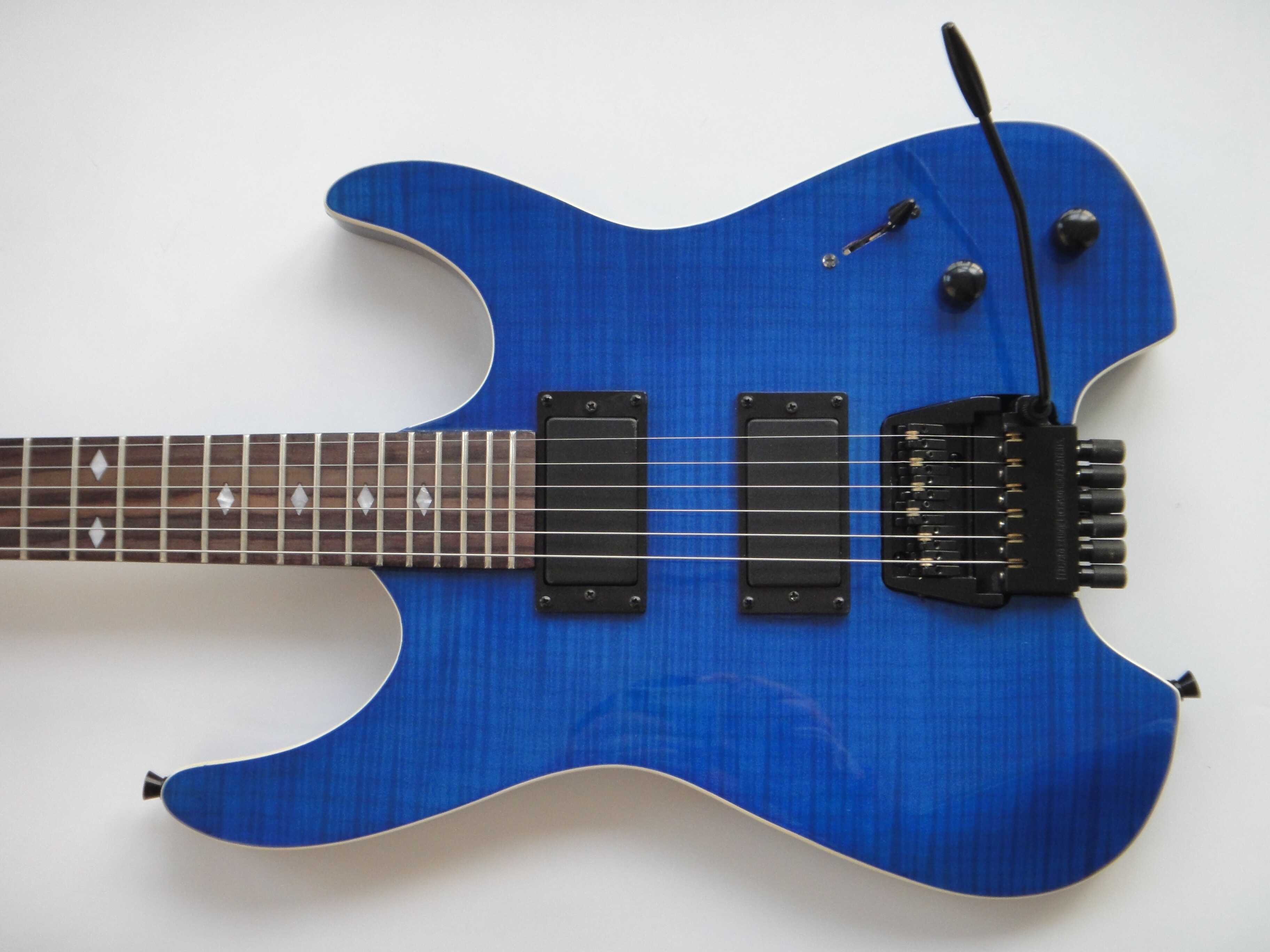 Guitarra Eléctrica Afanti Customized Hh Double Locking Tremolo Flamed Blue Headless