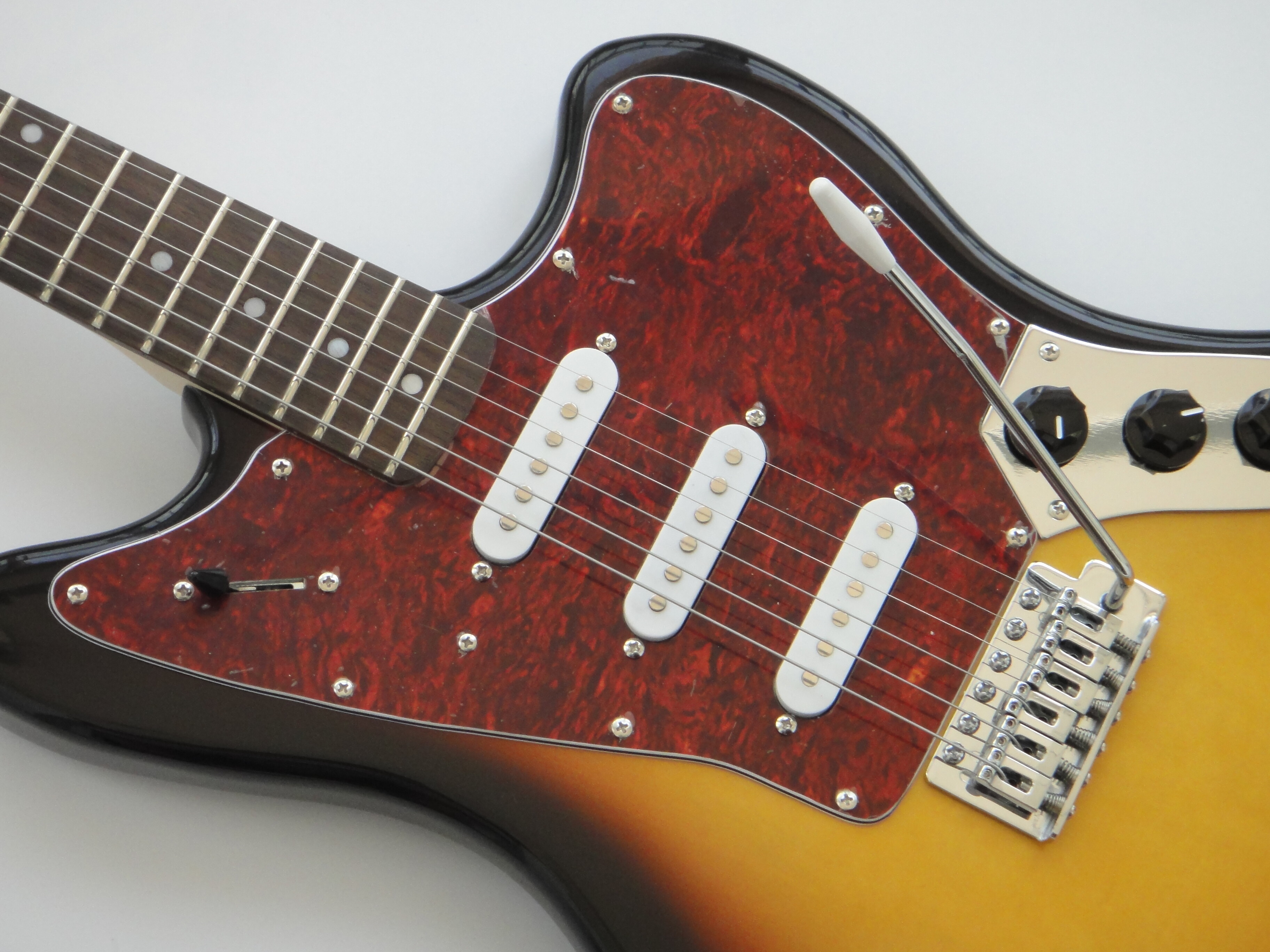 Guitarra Eléctrica Afanti Customized SSS Tremolo Bridge Rosewood Fingerboard Sunburst