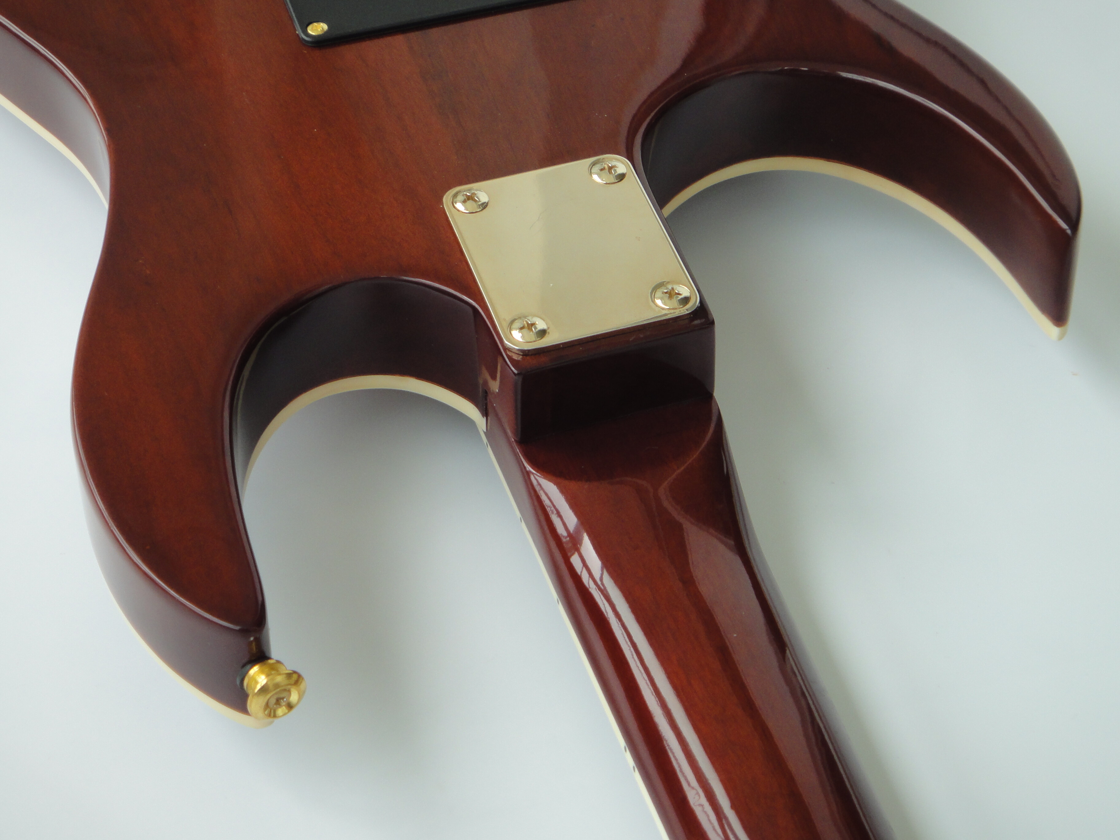 Guitarra Eléctrica Afanti Cuerpo de Caoba con Chapa de Arce Acolchado Marrón