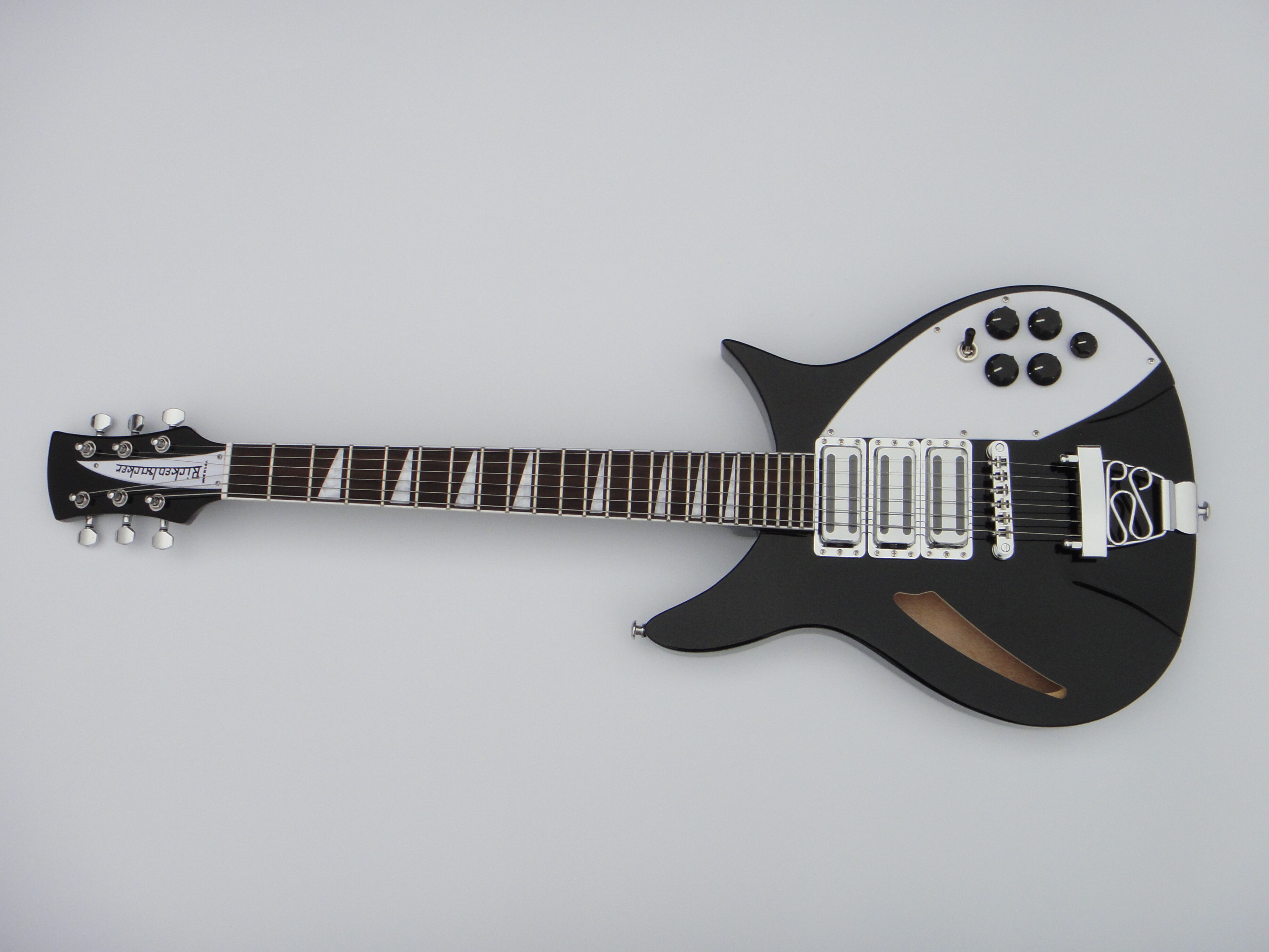 Guitarra Eléctrica Afanti Rick de Cuerpo Semi Hueco