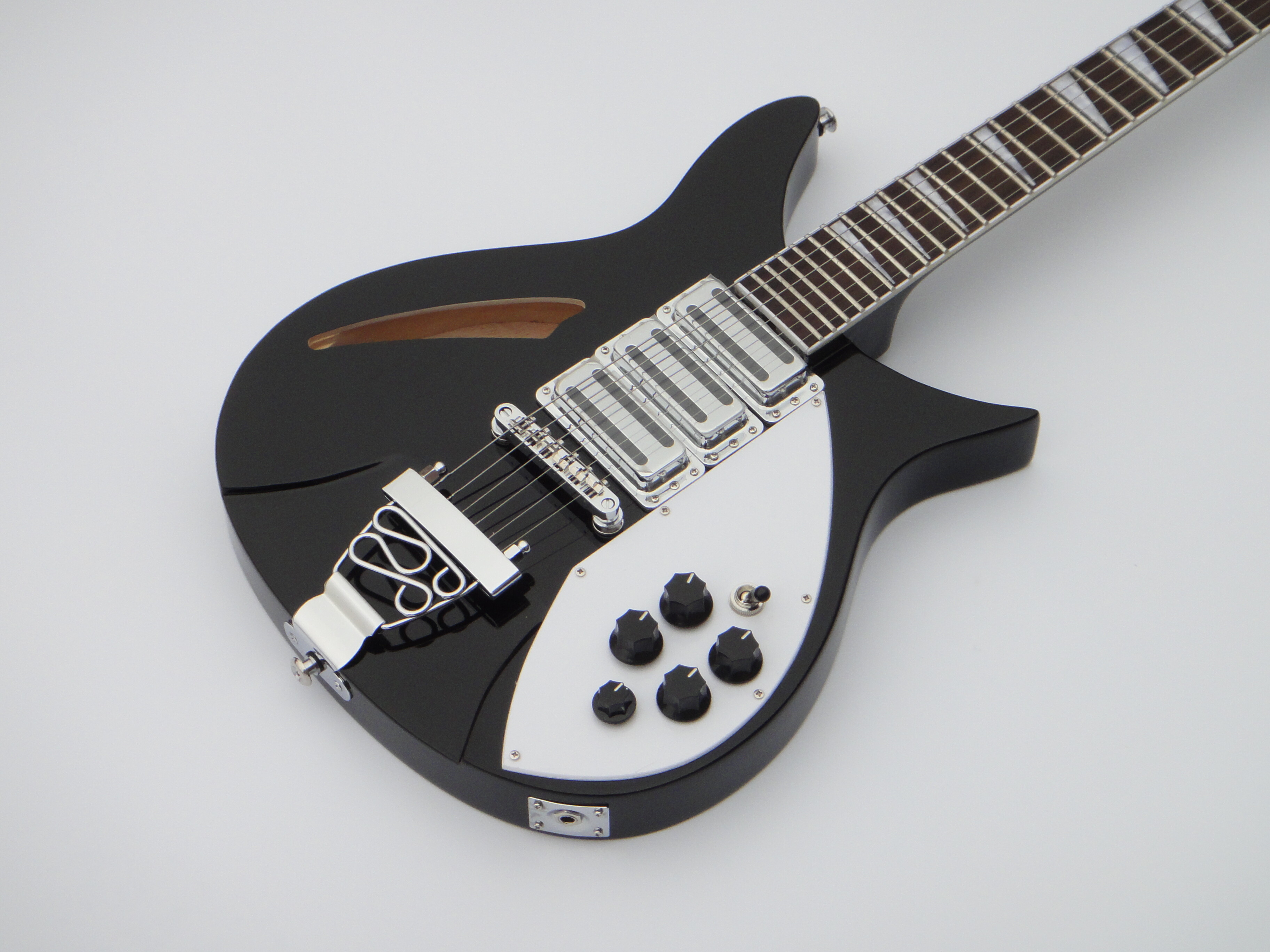 Guitarra Eléctrica Afanti Rick de Cuerpo Semi Hueco