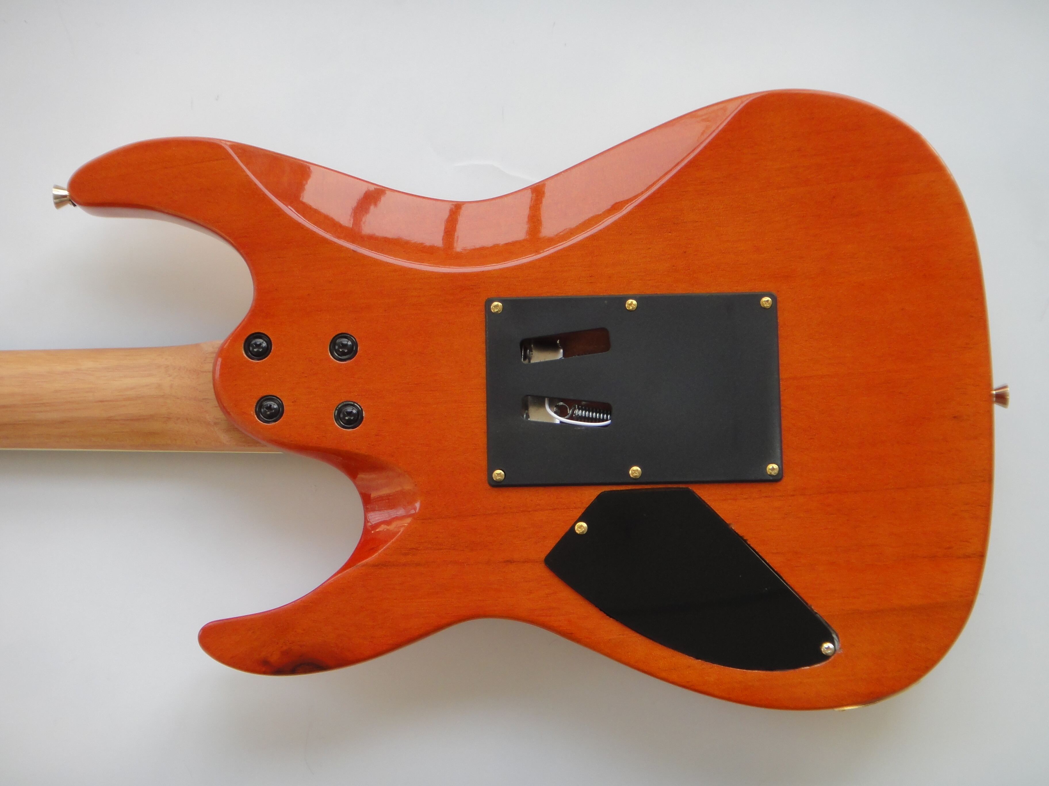 Guitarra Eléctrica Afanti 24 Trastes Cuerpo Caoba