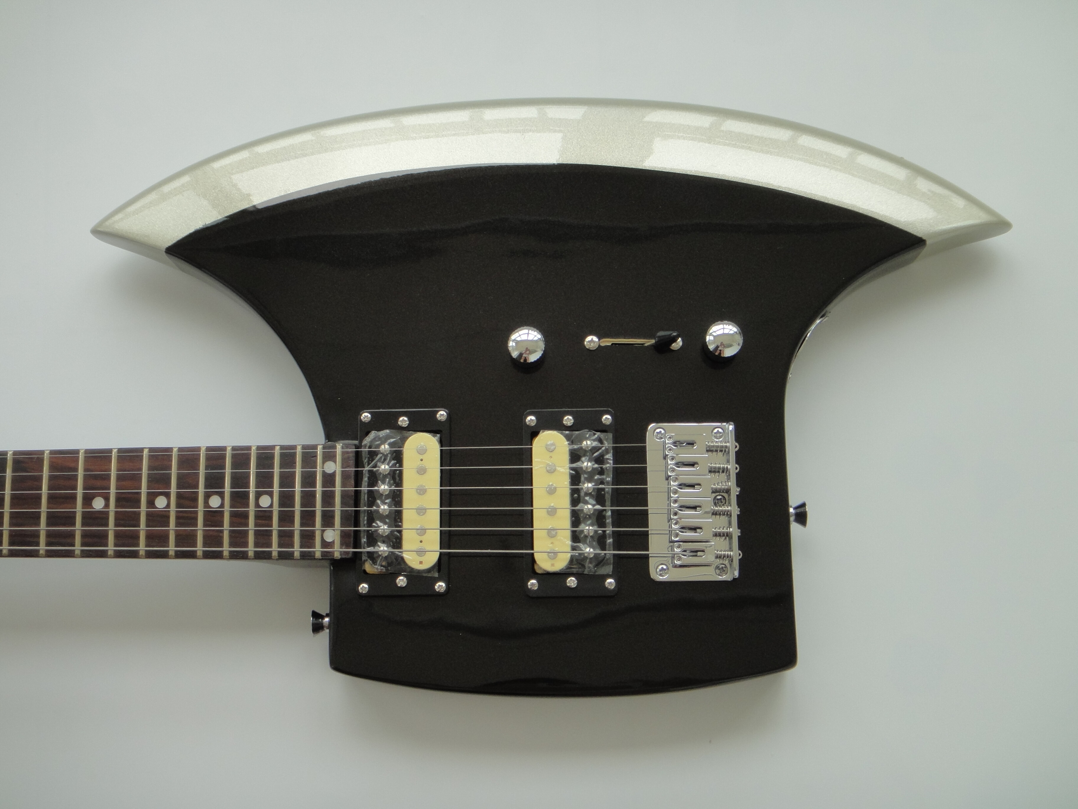 Guitarra eléctrica Afanti Axe Shape Set en cuerpo de tilo