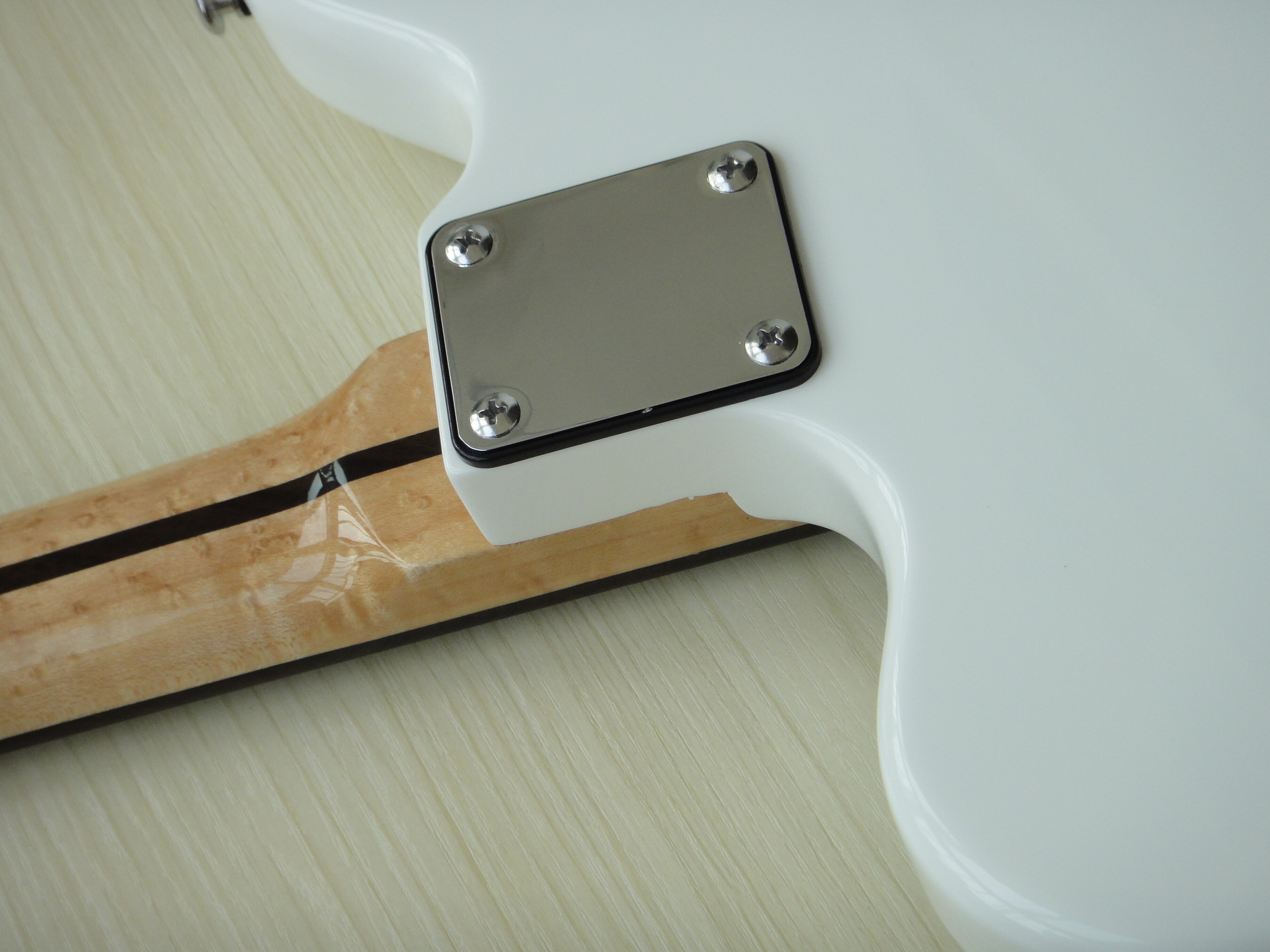 Guitarra Eléctrica Afanti Customized Birds Eye Maple Neck P90 Pickup Right Handed