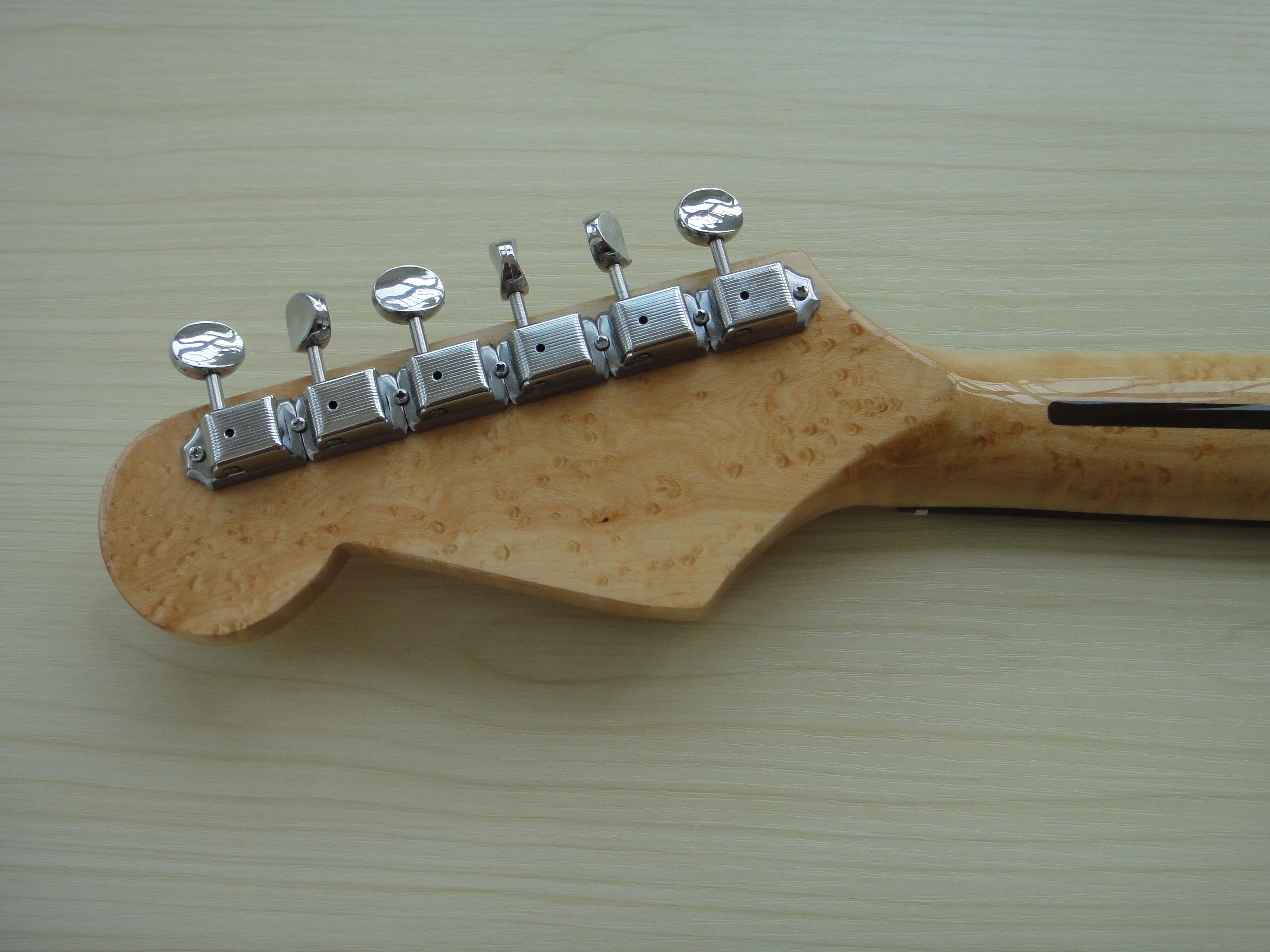 Guitarra Eléctrica Afanti Customized Birds Eye Maple Neck P90 Pickup Right Handed