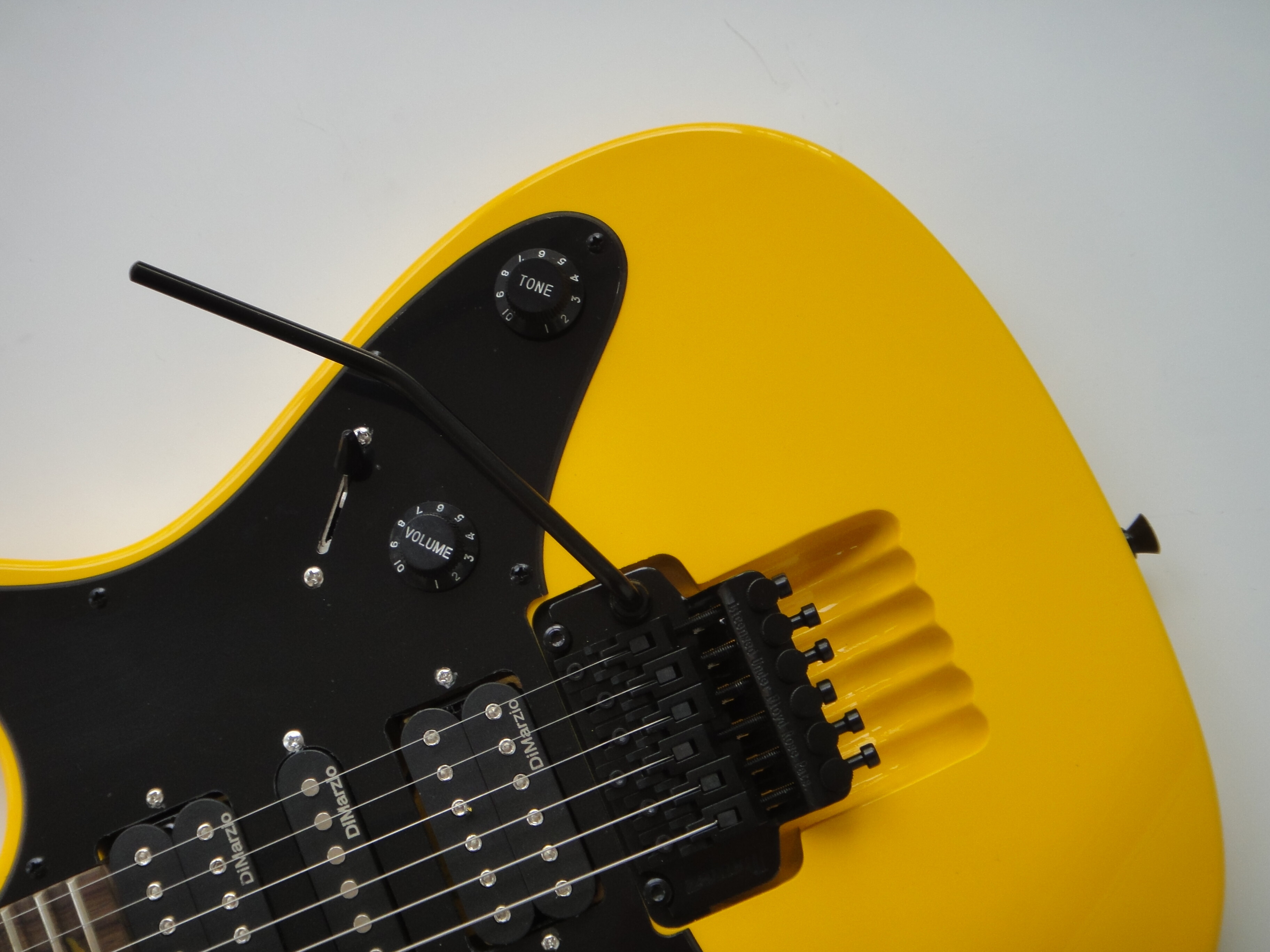 Guitarra Eléctrica Afanti Customized Basswood Body Bolt on Neck