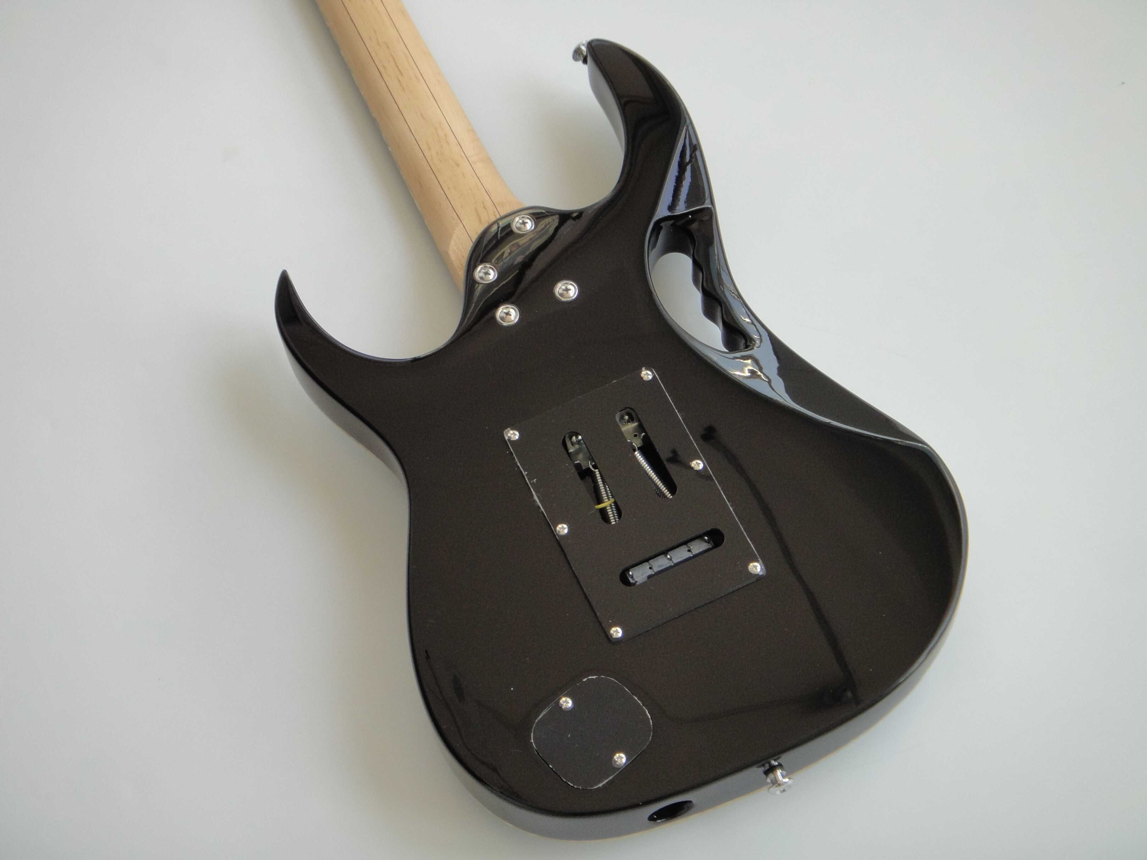 Guitarra eléctrica Afanti personalizada con cuerpo de tilo