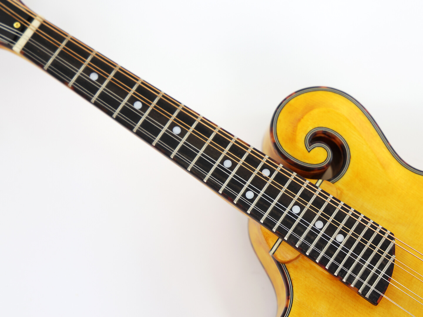 Mandolina Afanti All Solid Hand-Carved AAA Spruce Top Left Handed F style