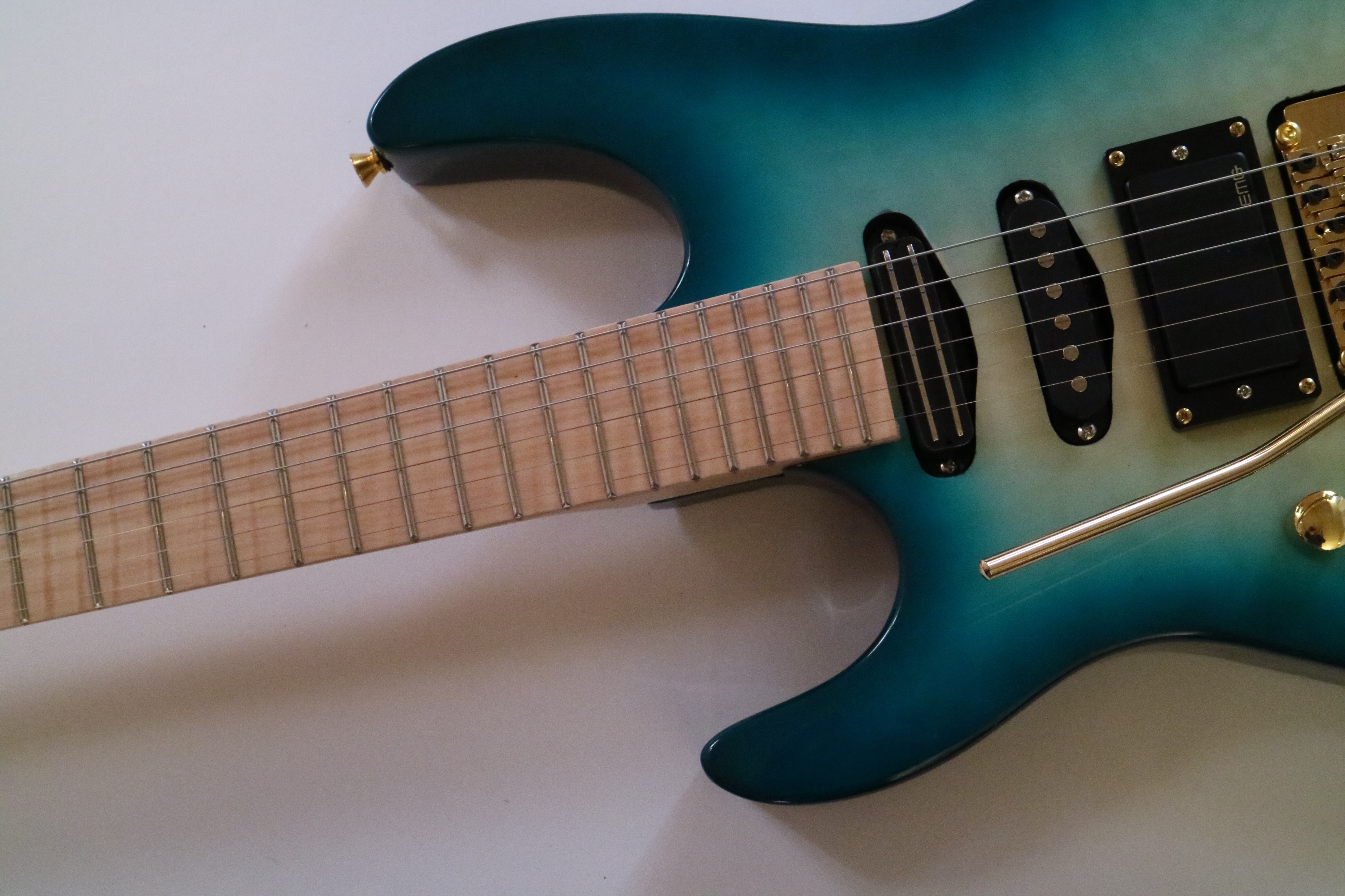 Guitarra Eléctrica Afanti Bolt On 24 Trastes Cuerpo Tilo