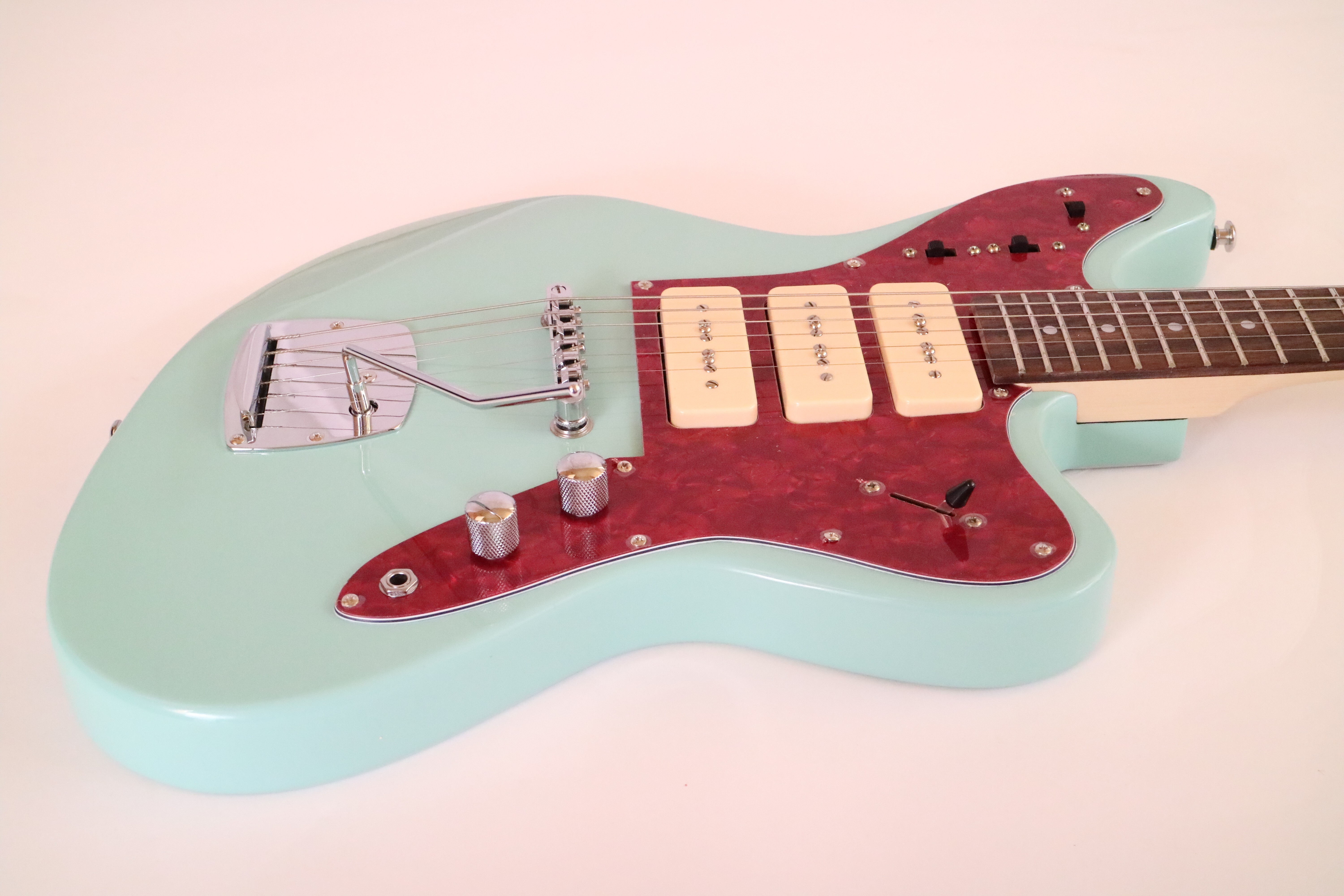 Guitarra Eléctrica Afanti Customized Basswood Body Maple Neck 6 String