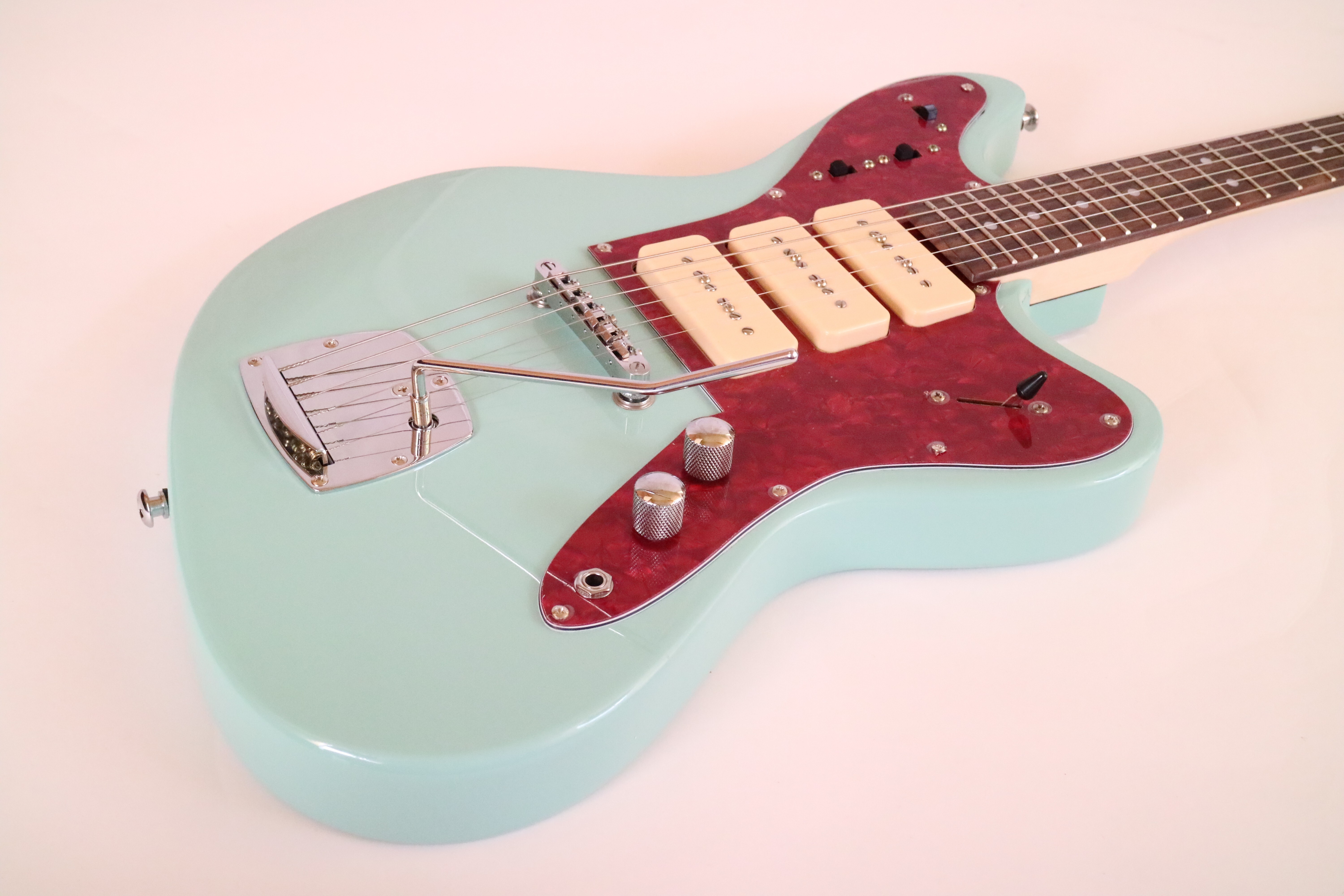 Guitarra Eléctrica Afanti Customized Basswood Body Maple Neck 6 String