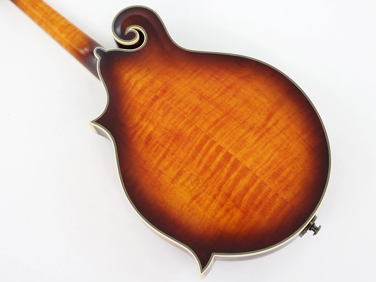 East Luthier Mandolina Sólida Arce Flameado Cola de Paloma Mástil Sunburst F