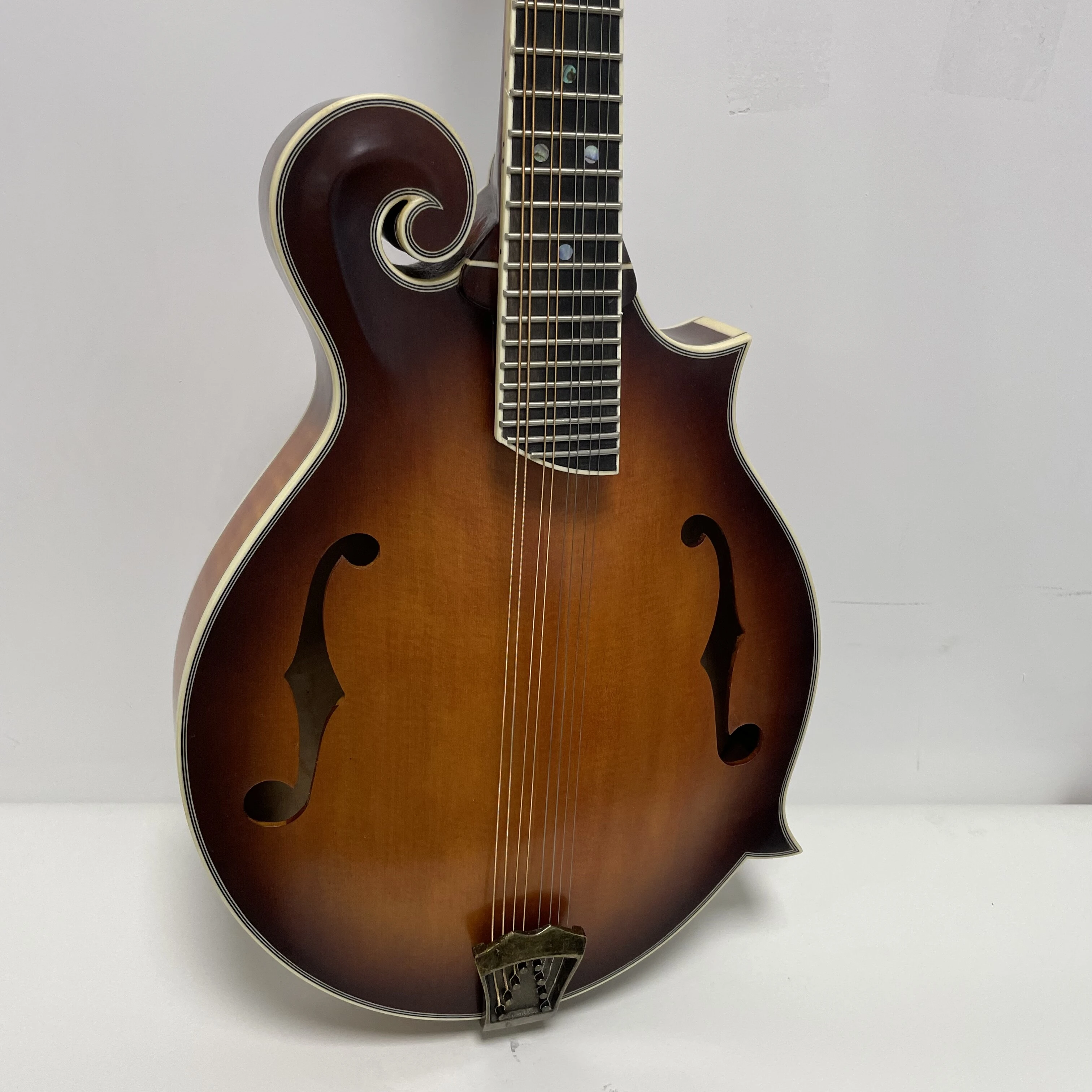 East Luthier Guitarra Mandolina estilo F Sunburst de madera maciza 3A hecha a mano