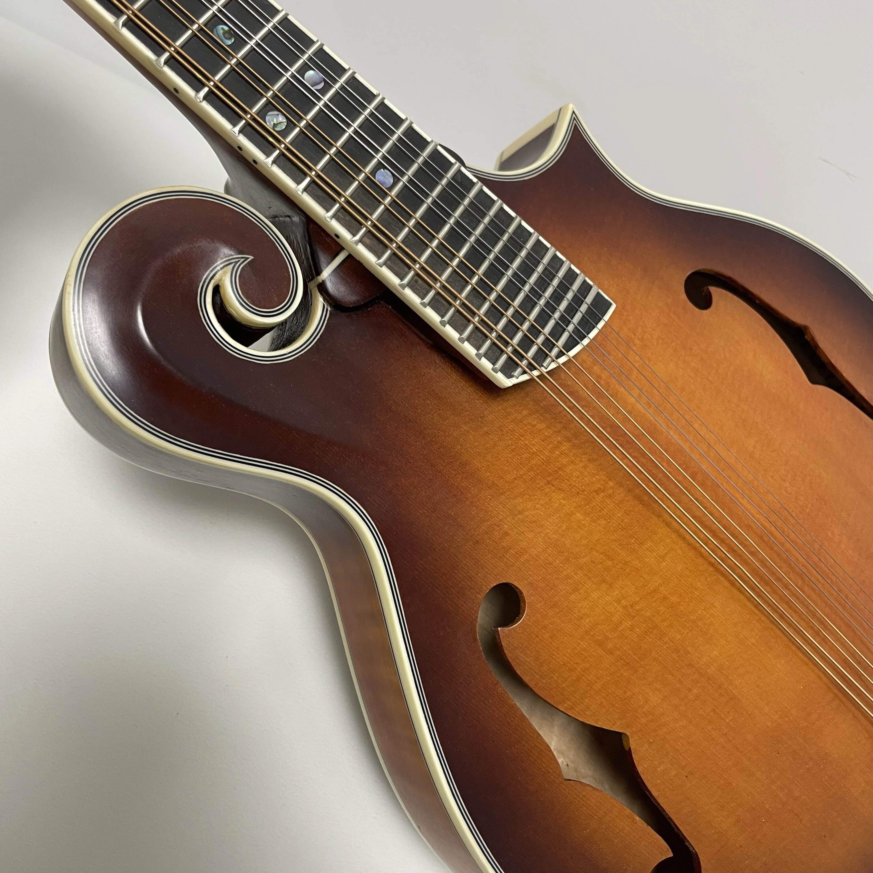 East Luthier Guitarra Mandolina estilo F Sunburst de madera maciza 3A hecha a mano