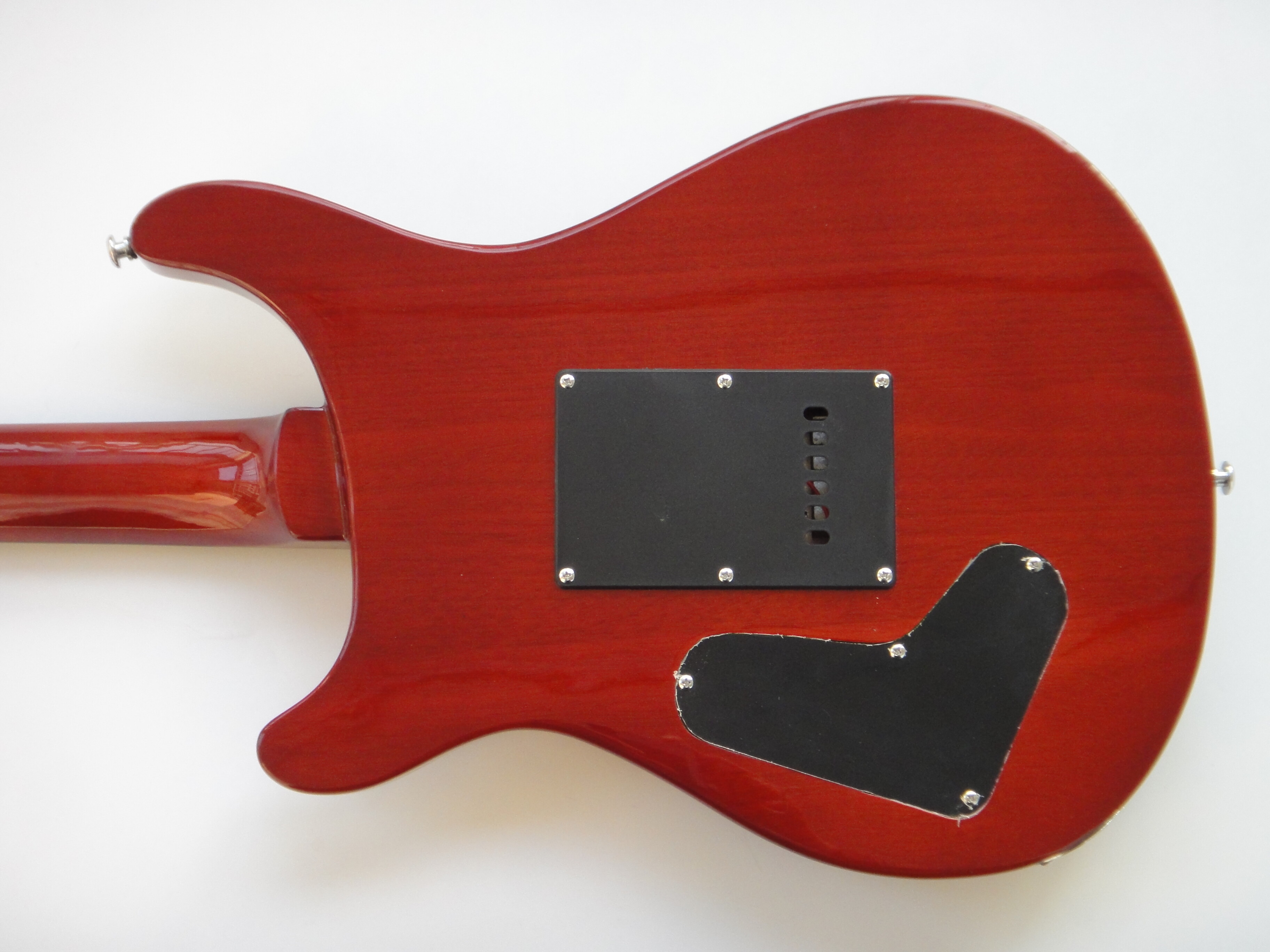 Afanti Guitarra Eléctrica 22 Trastes Tilo con Chapa de Arce Acolchado