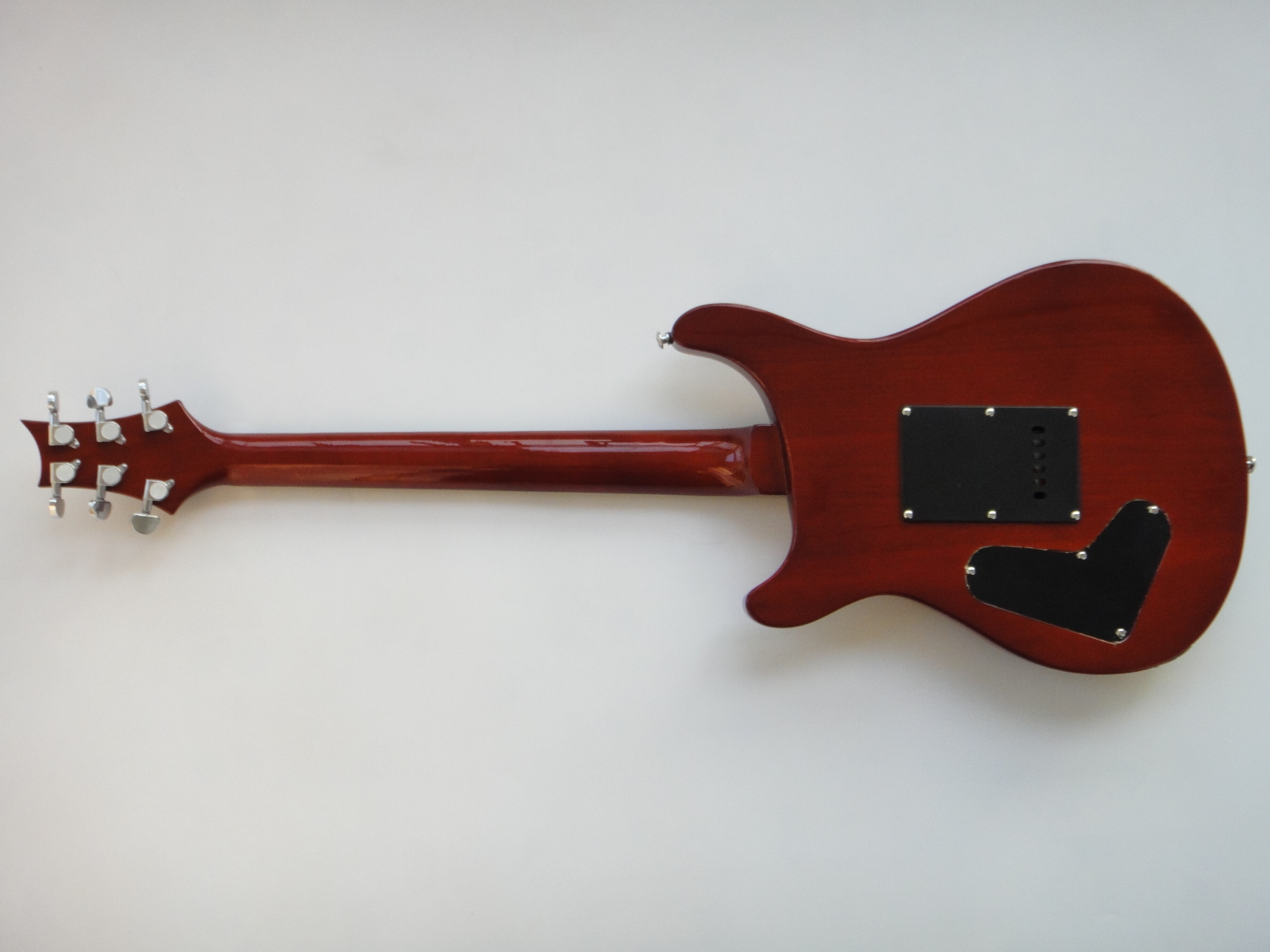 Afanti Guitarra Eléctrica 22 Trastes Tilo con Chapa de Arce Acolchado