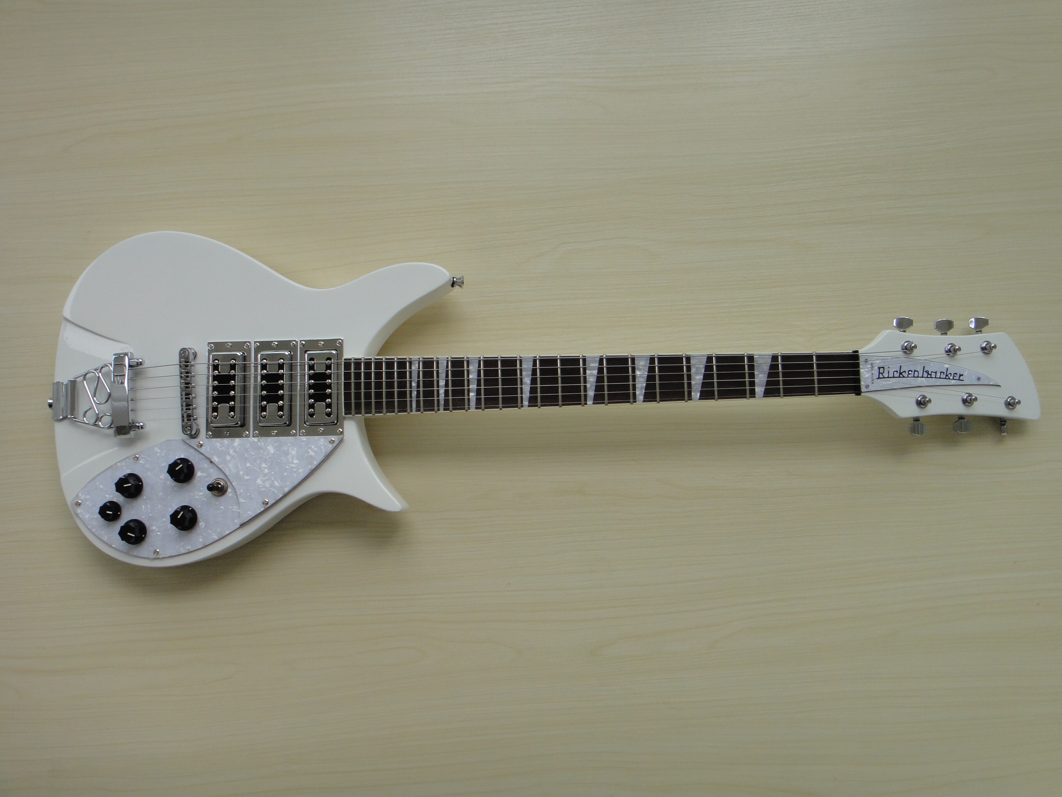 Guitarra Eléctrica Afanti Mahogany Neck Set In