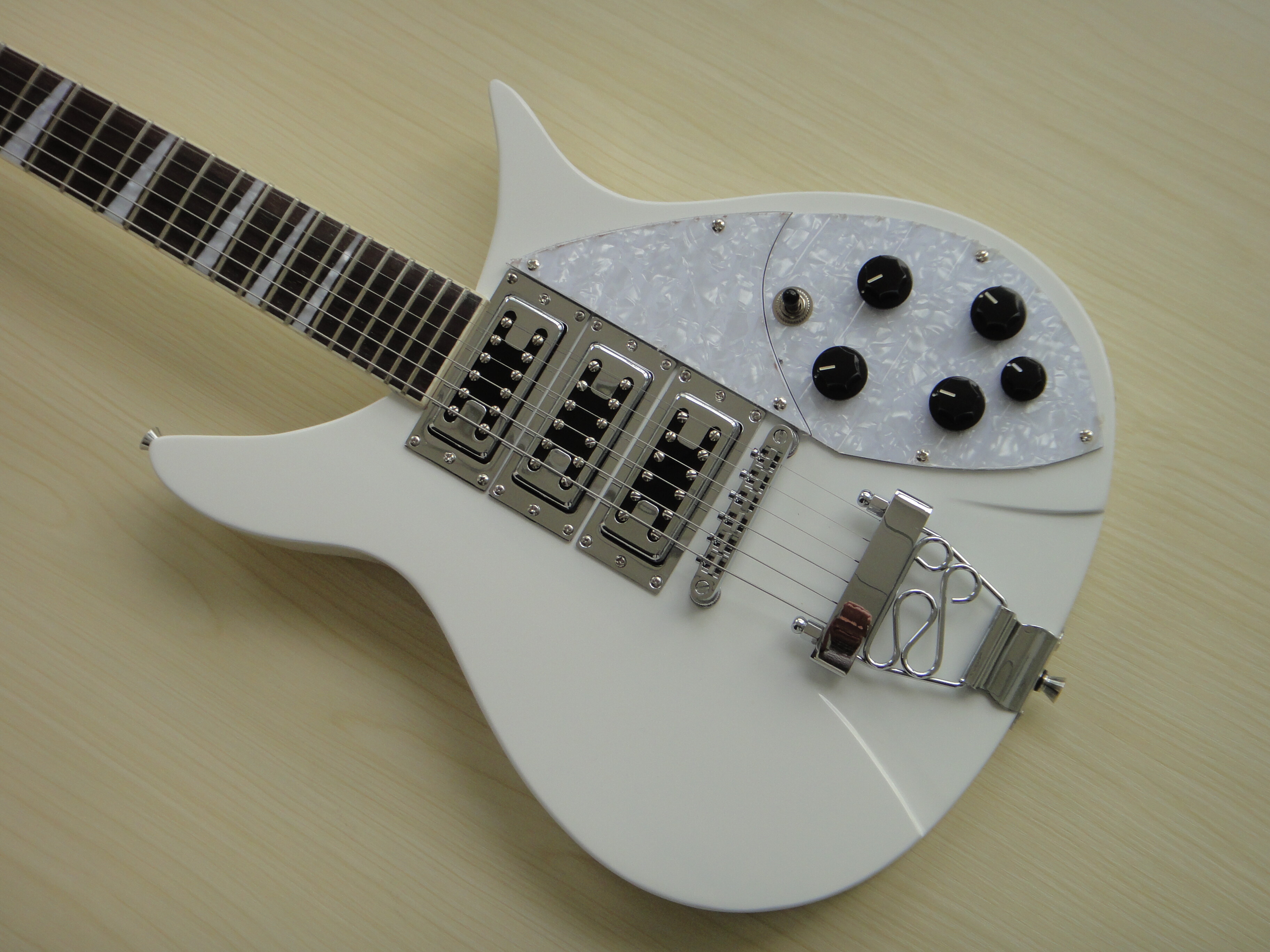 Guitarra Eléctrica Afanti Mahogany Neck Set In