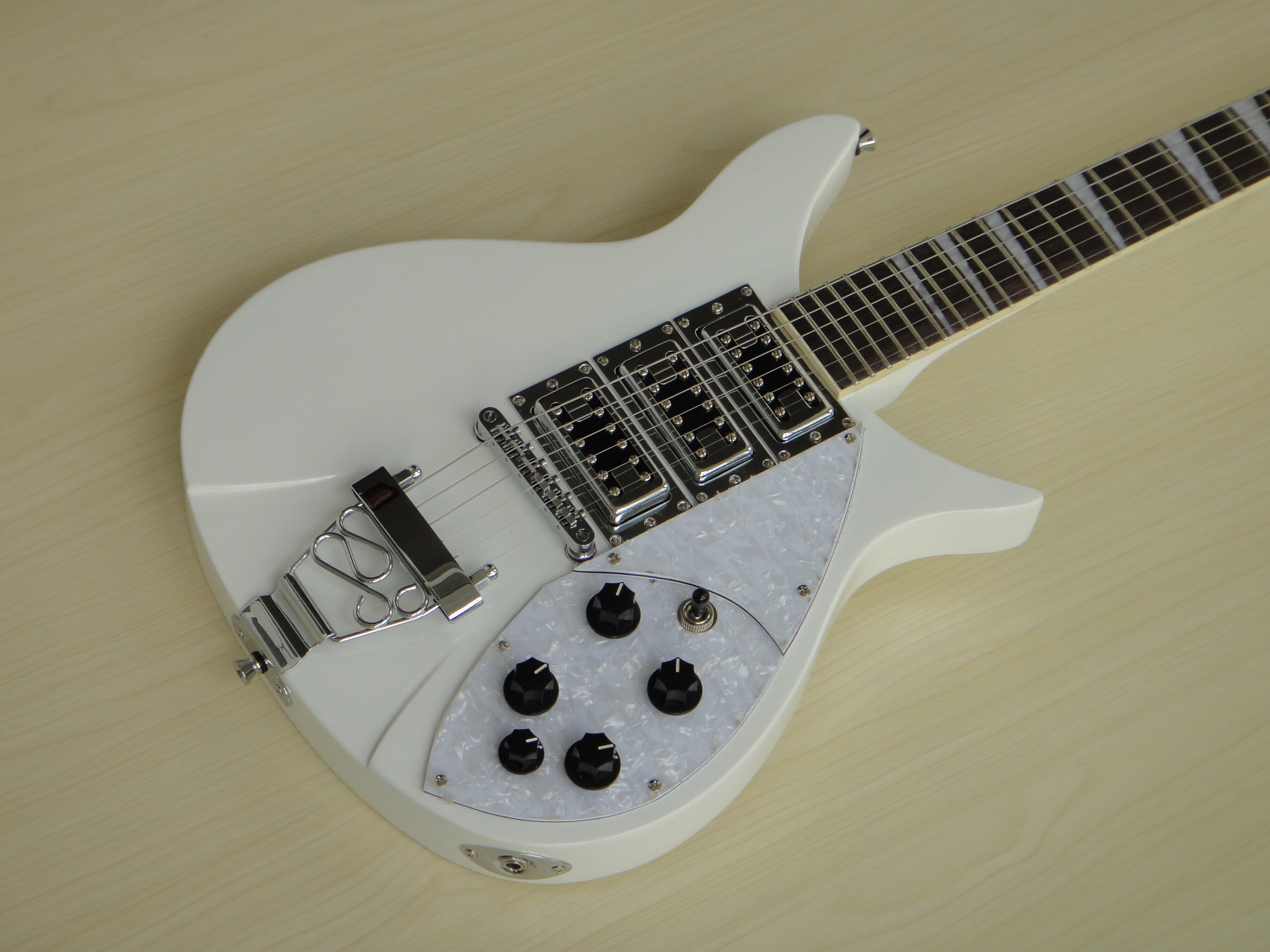 Guitarra Eléctrica Afanti Mahogany Neck Set In