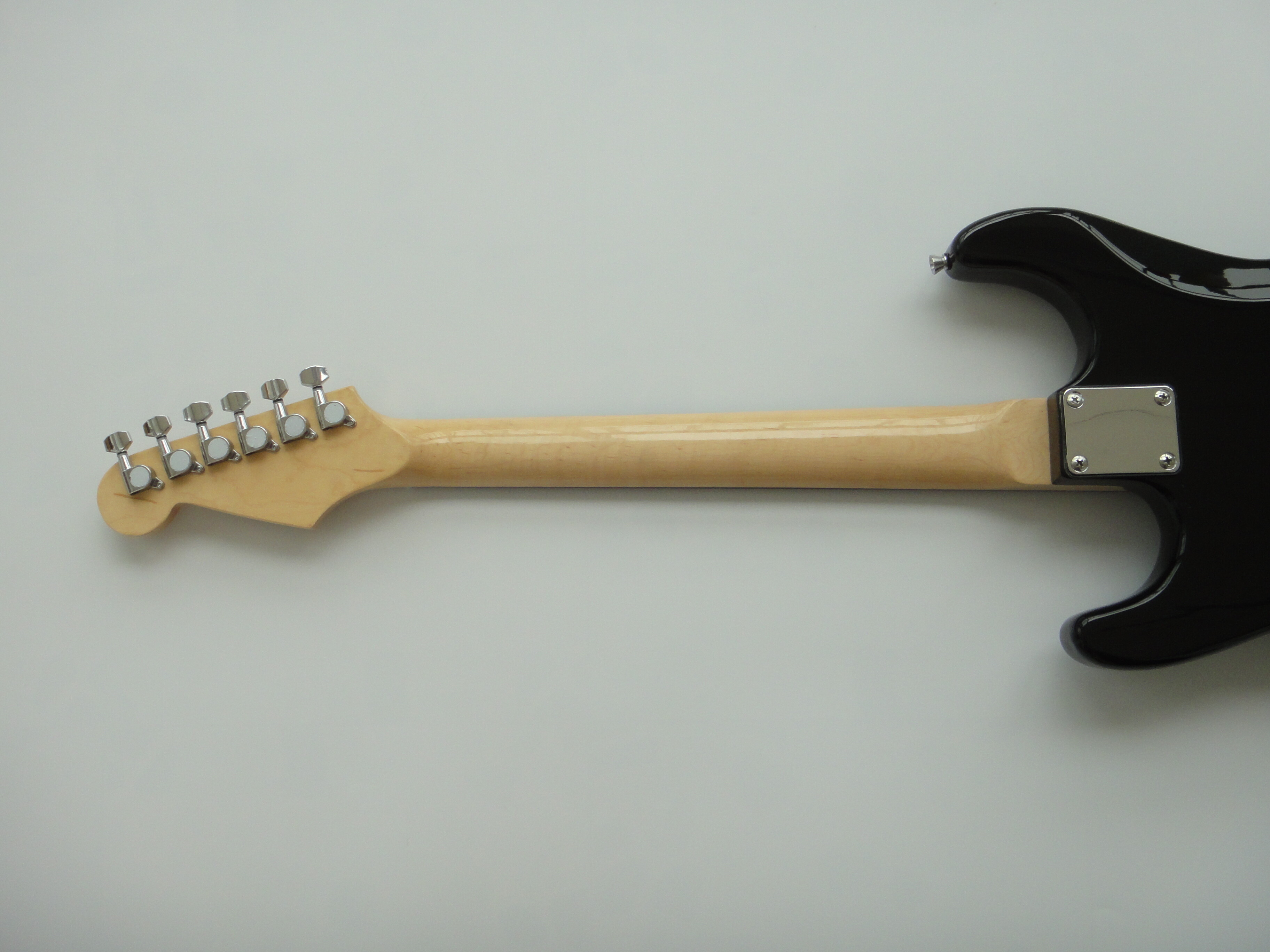 Guitarra Eléctrica Afanti Bolt On Maple Neck SSS Pickups