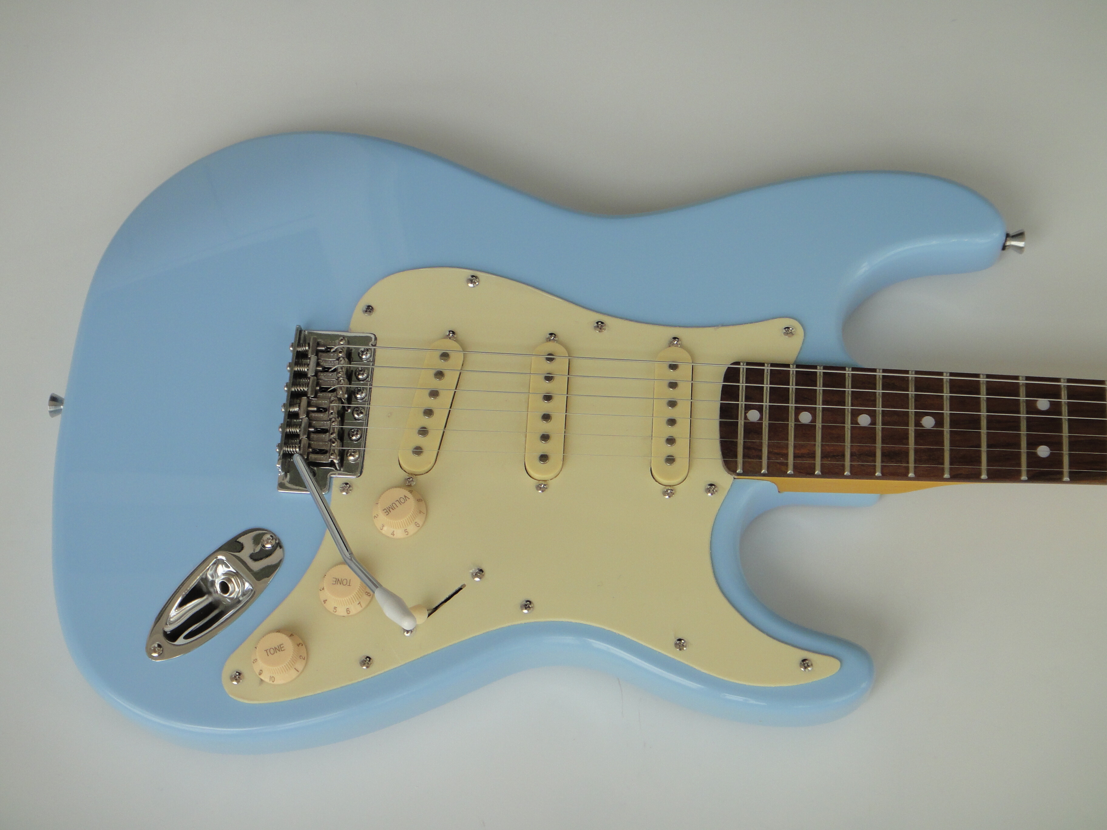 Guitarra eléctrica Afanti Bolt On con mástil de arce y cuerpo de tilo