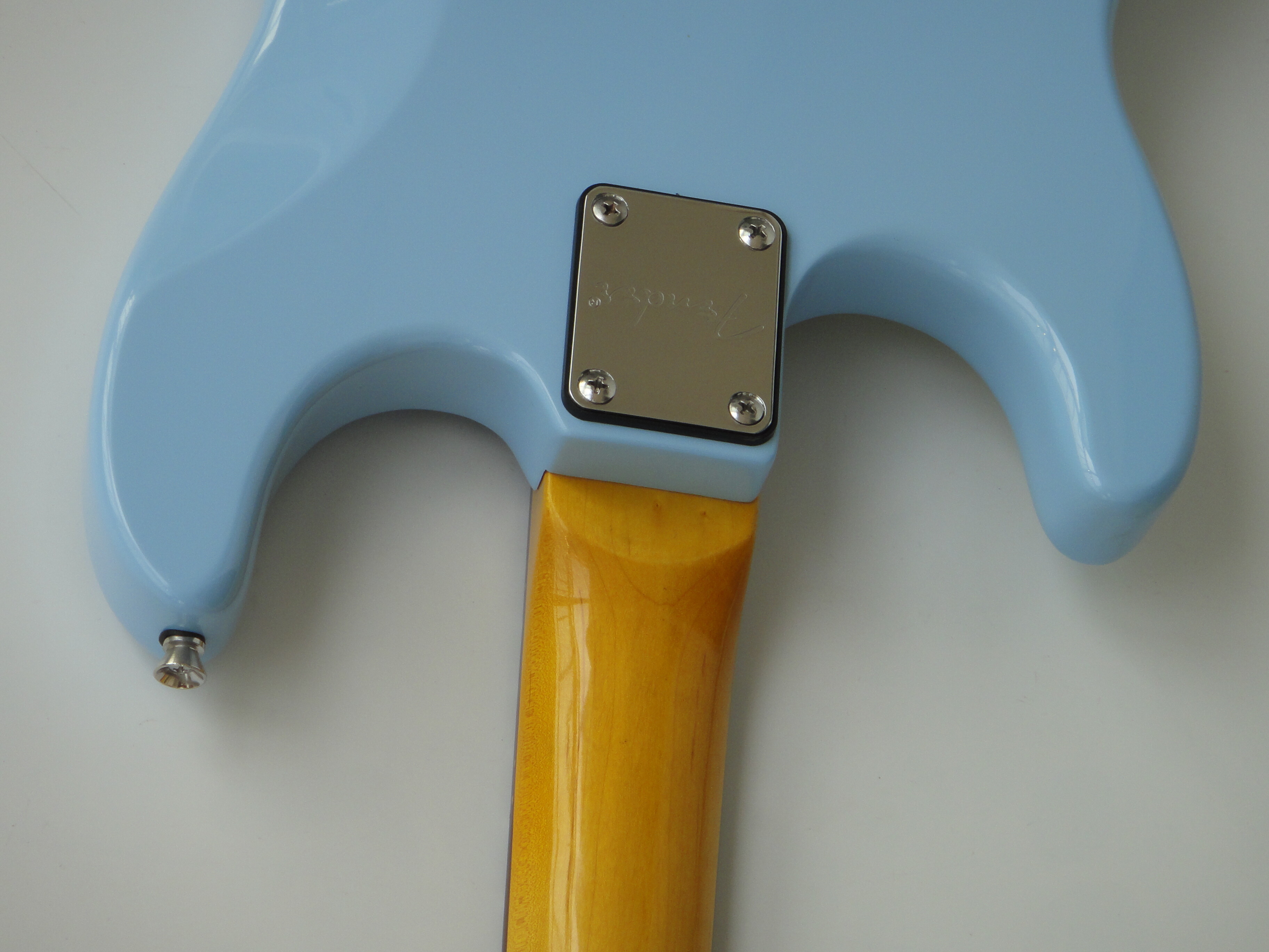 Guitarra eléctrica Afanti Bolt On con mástil de arce y cuerpo de tilo