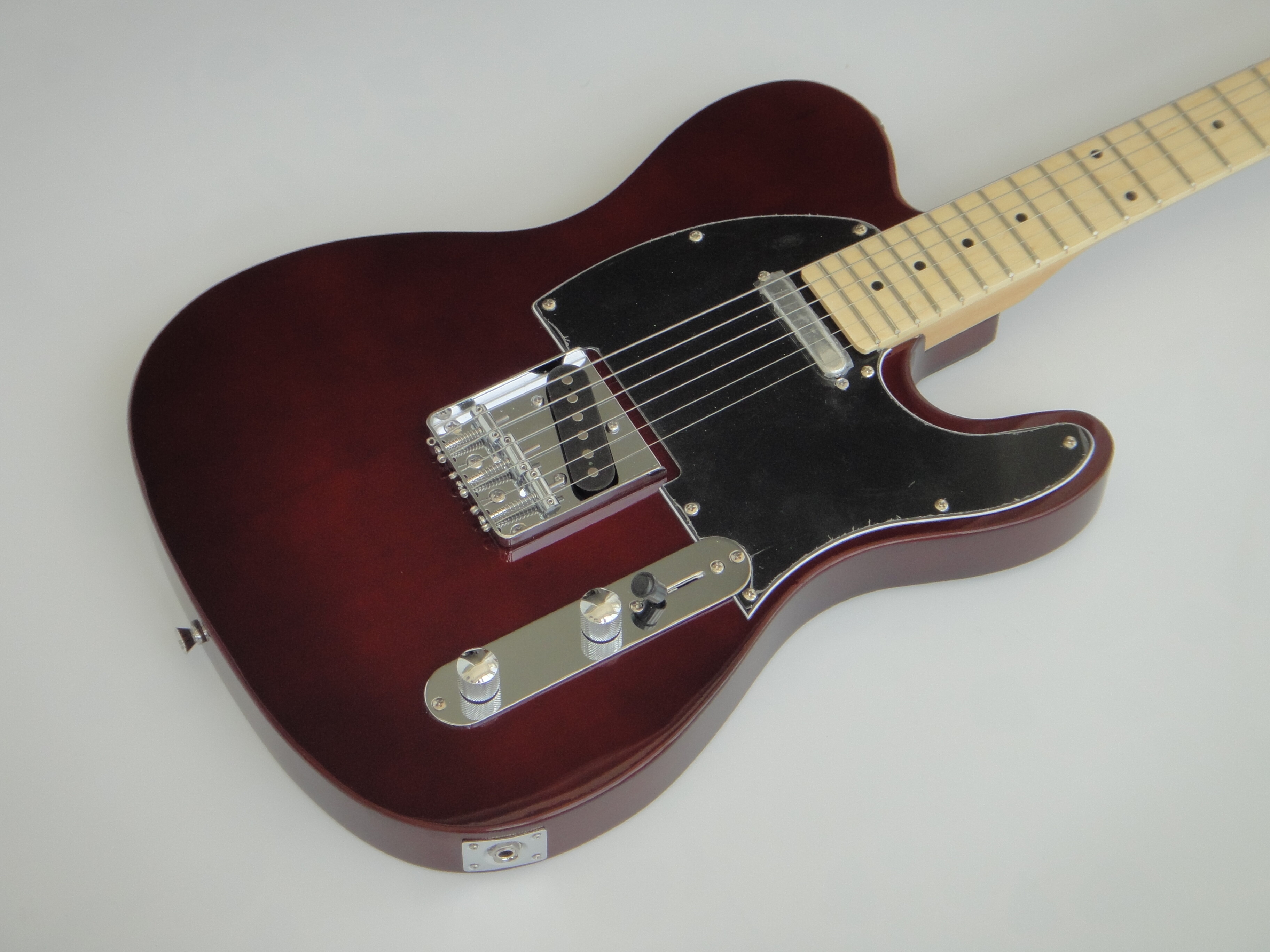 Guitarra Eléctrica Afanti Customized Basswood Body Maple Neck