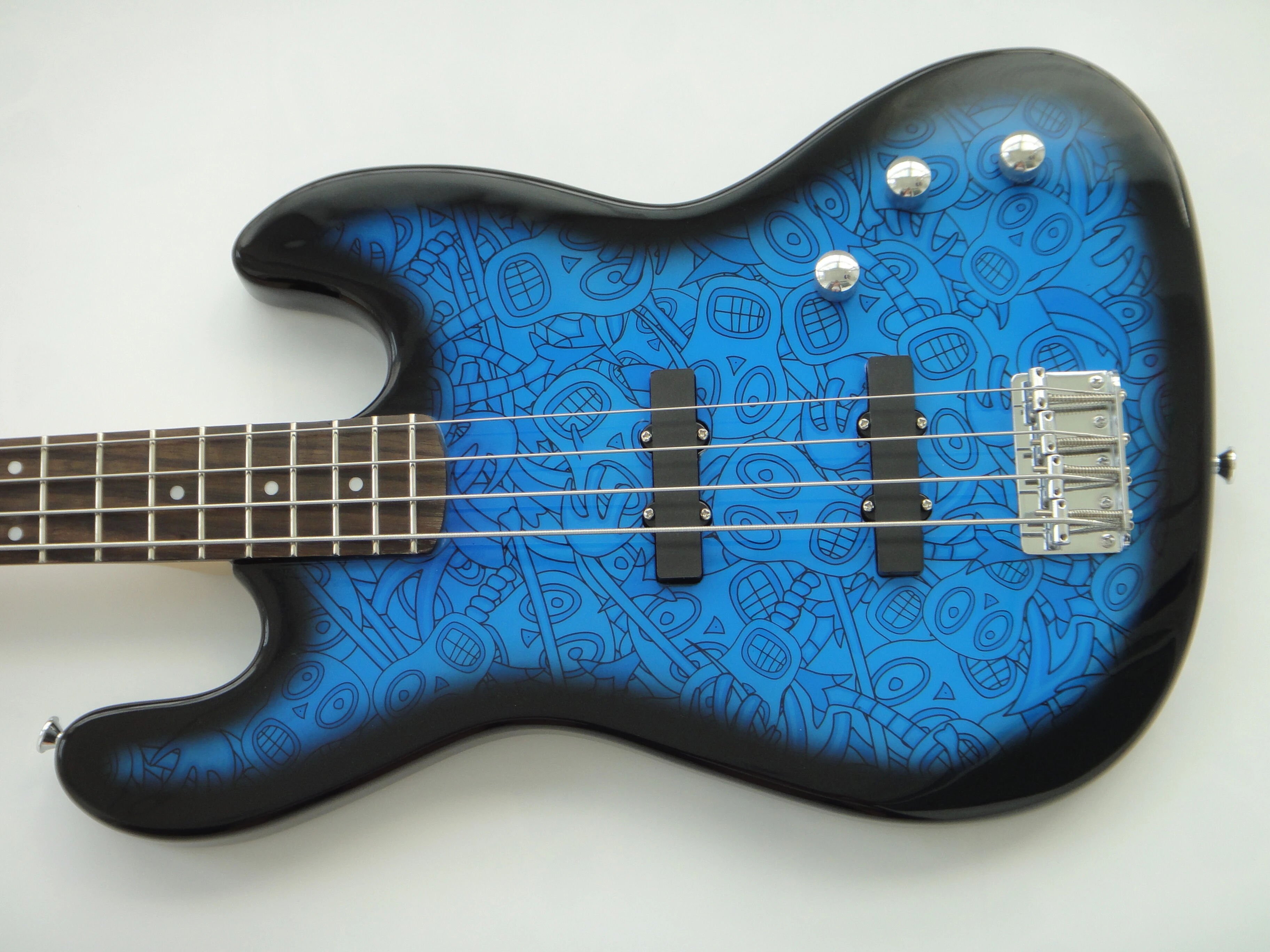 Guitarra Bajo Eléctrico Afanti Customized Maple Neck