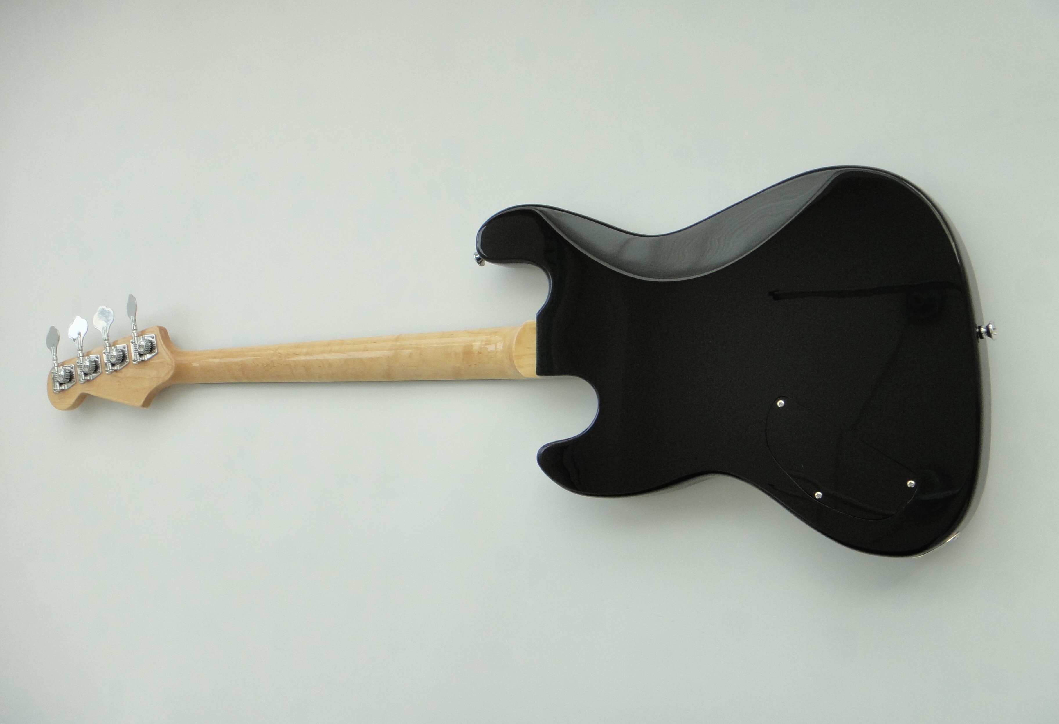 Guitarra Bajo Eléctrico Afanti Customized Maple Neck