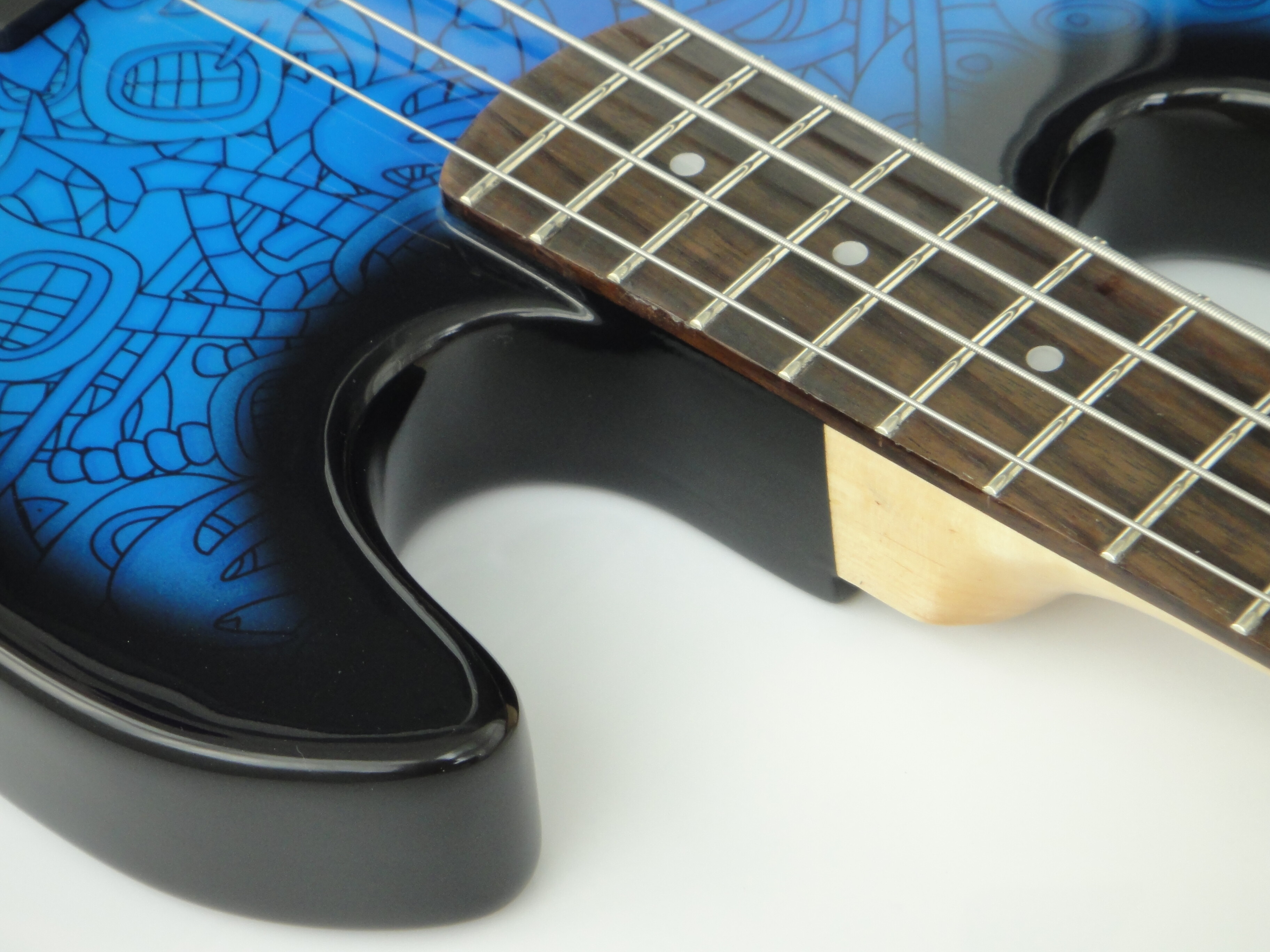 Guitarra Bajo Eléctrico Afanti Customized Maple Neck