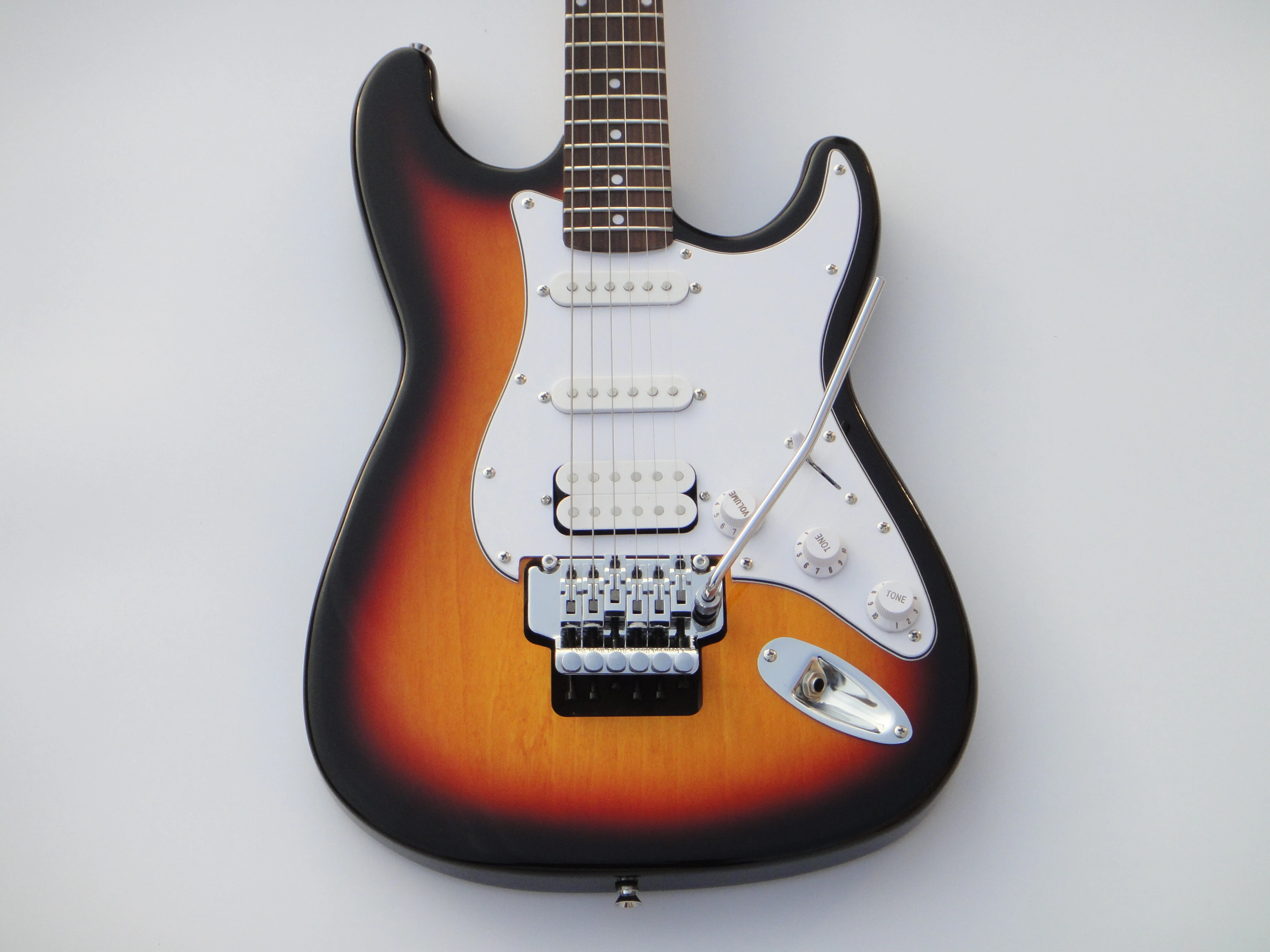 Guitarra Eléctrica Afanti Customized Bolt On Maple Neck