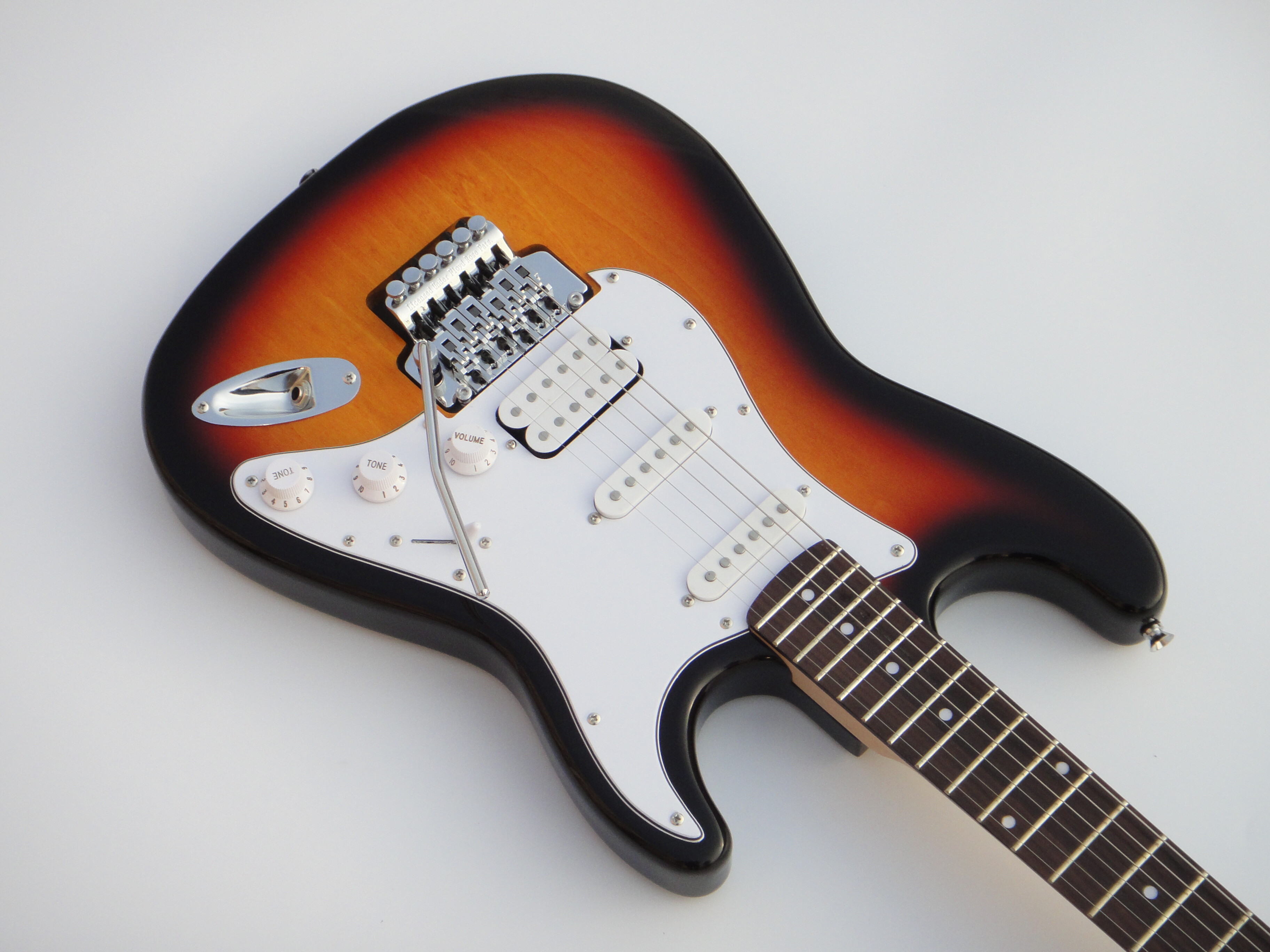 Guitarra Eléctrica Afanti Customized Bolt On Maple Neck