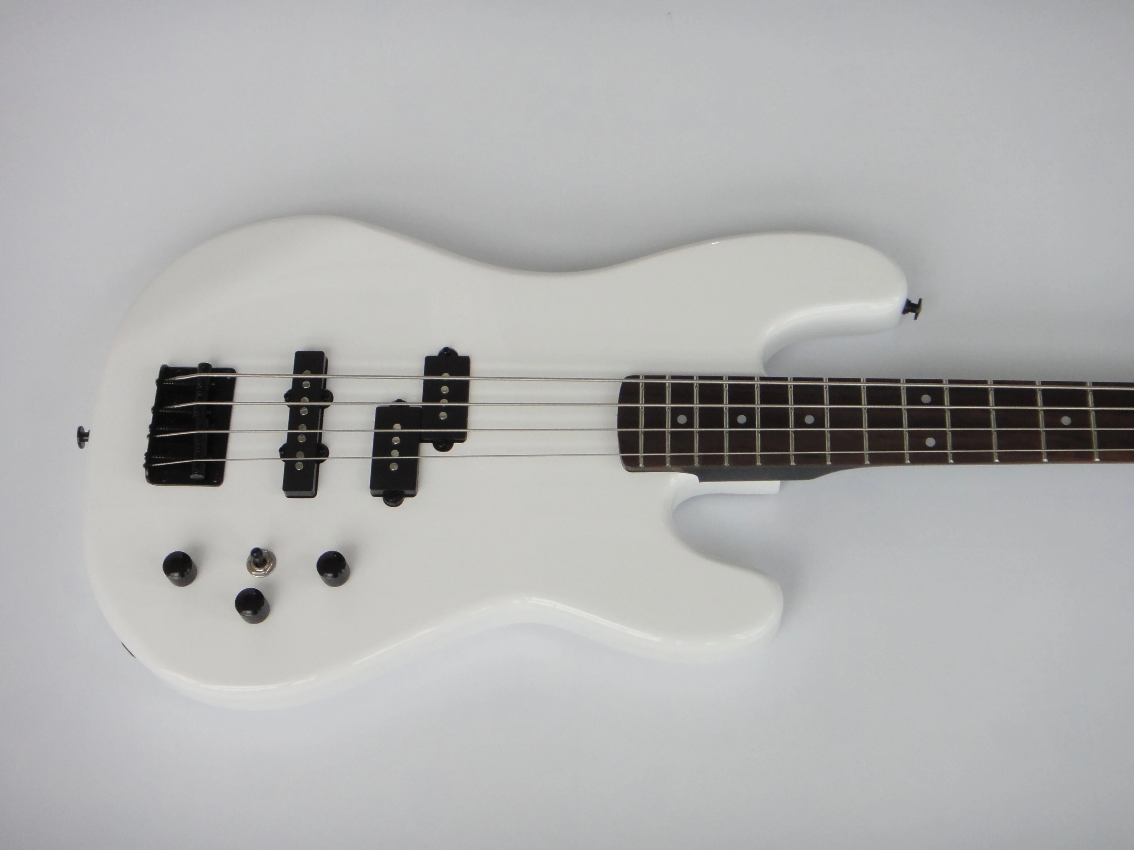 Afanti Guitarra Bajo Eléctrico 4 Cuerdas Bolt On Mástil Caoba