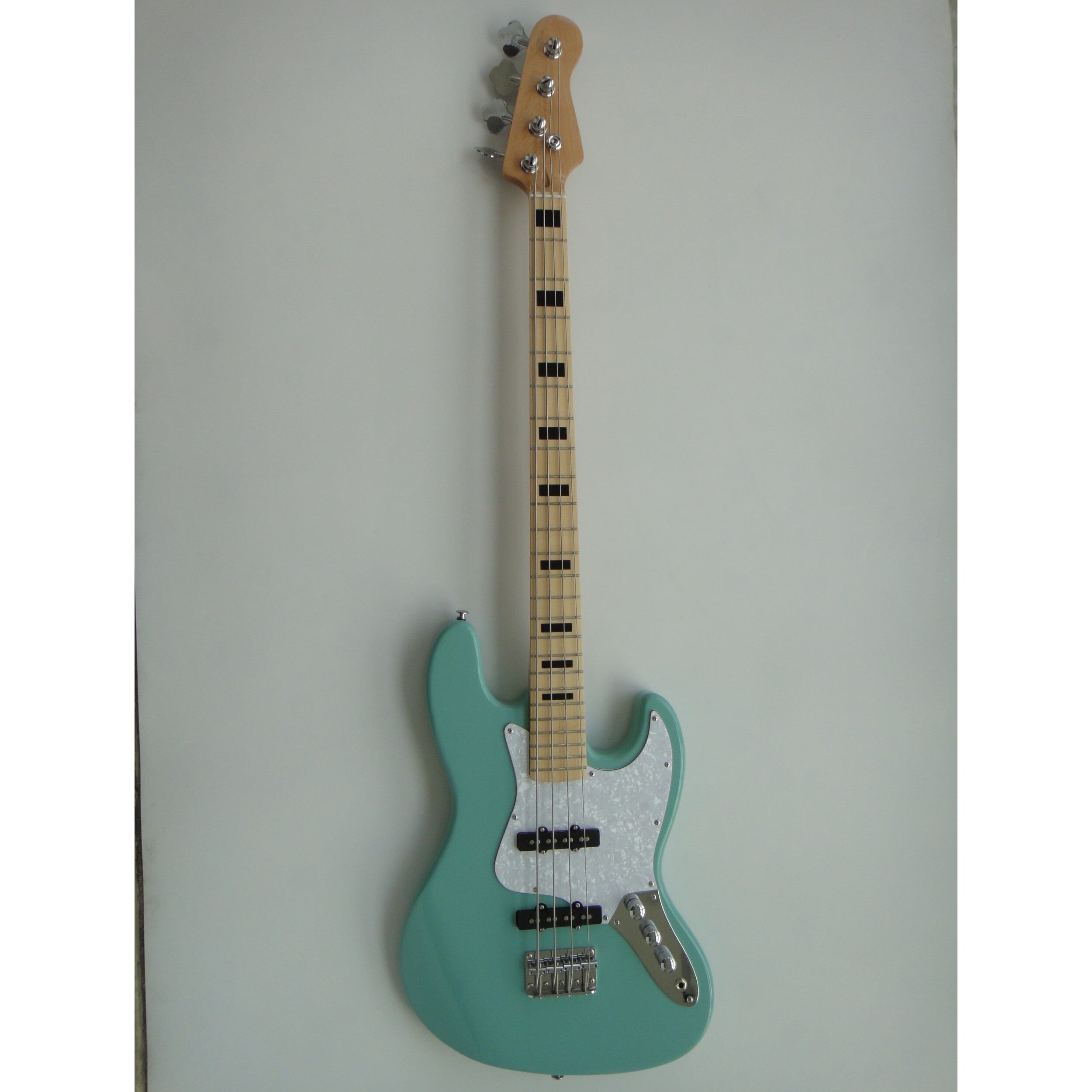 Guitarra Eléctrica Afanti Customizada Cuerpo Caoba Mástil Arce Atornillado