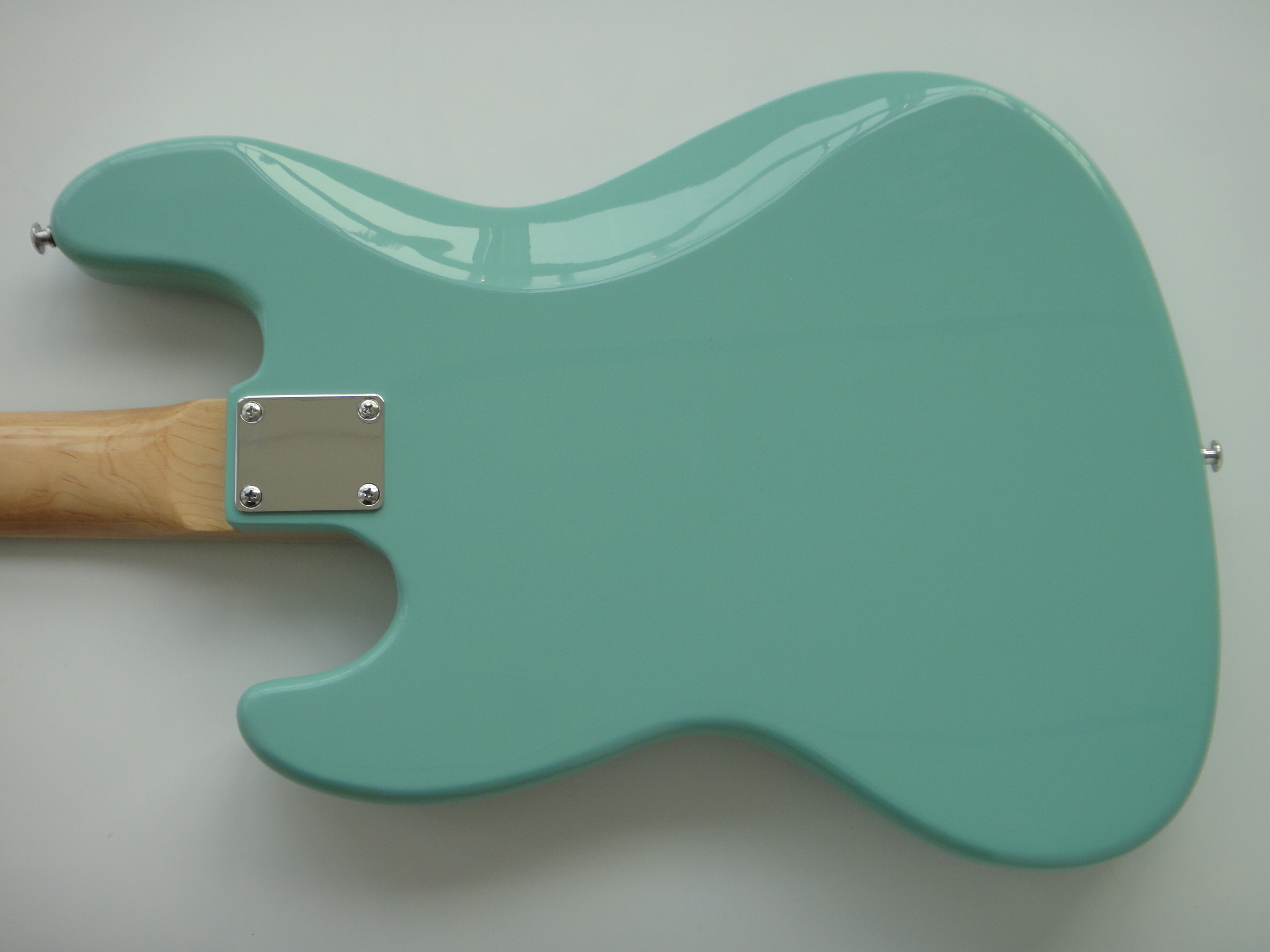 Guitarra Eléctrica Afanti Customizada Cuerpo Caoba Mástil Arce Atornillado