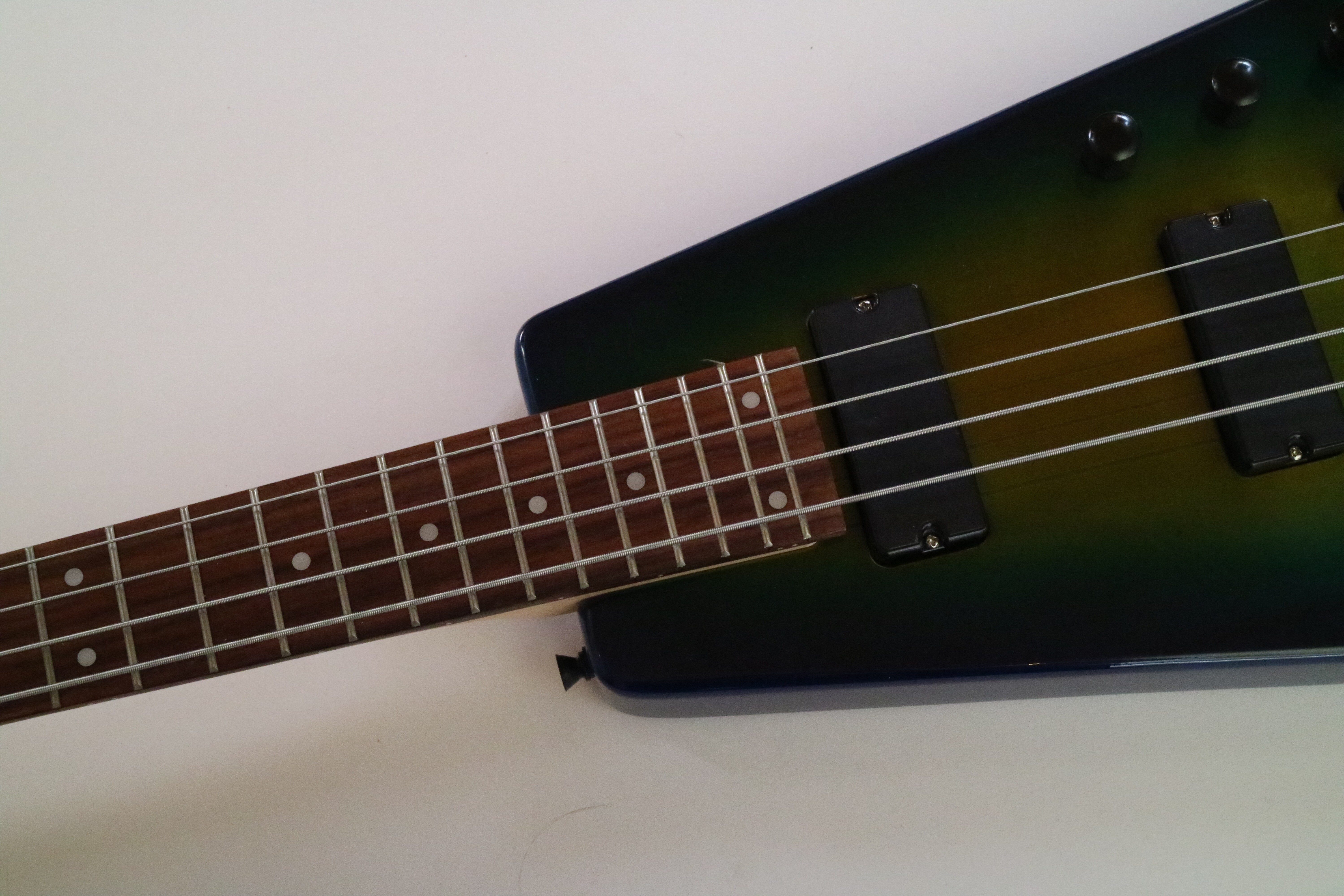 Afanti Guitarra Eléctrica Personalizada 4 Cuerdas Sin Cabeza