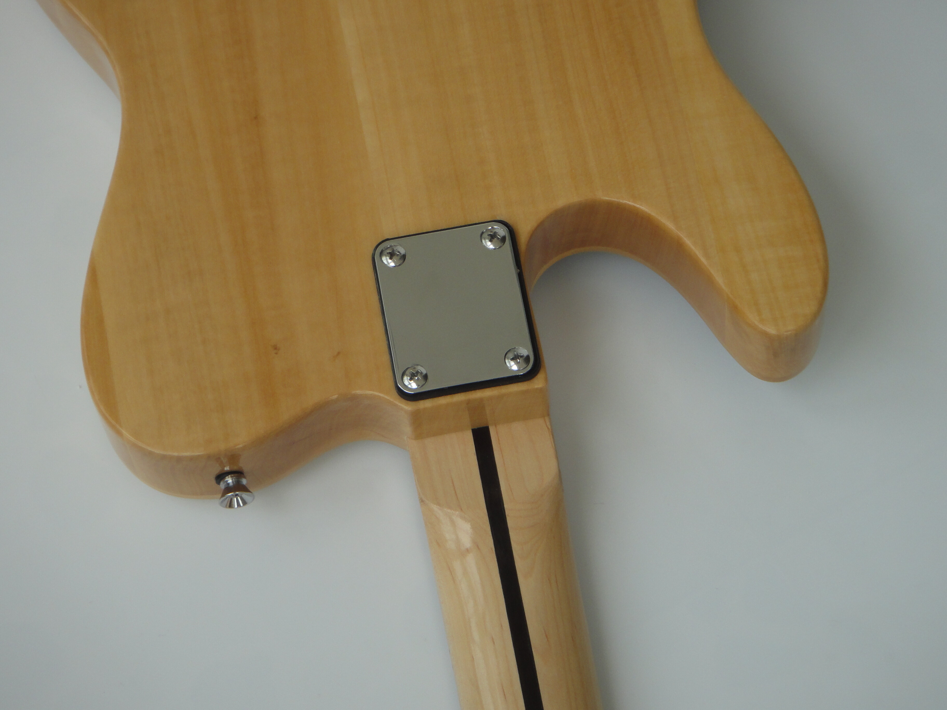 Guitarra Eléctrica Afanti Cuerpo Arce Semi Hueco