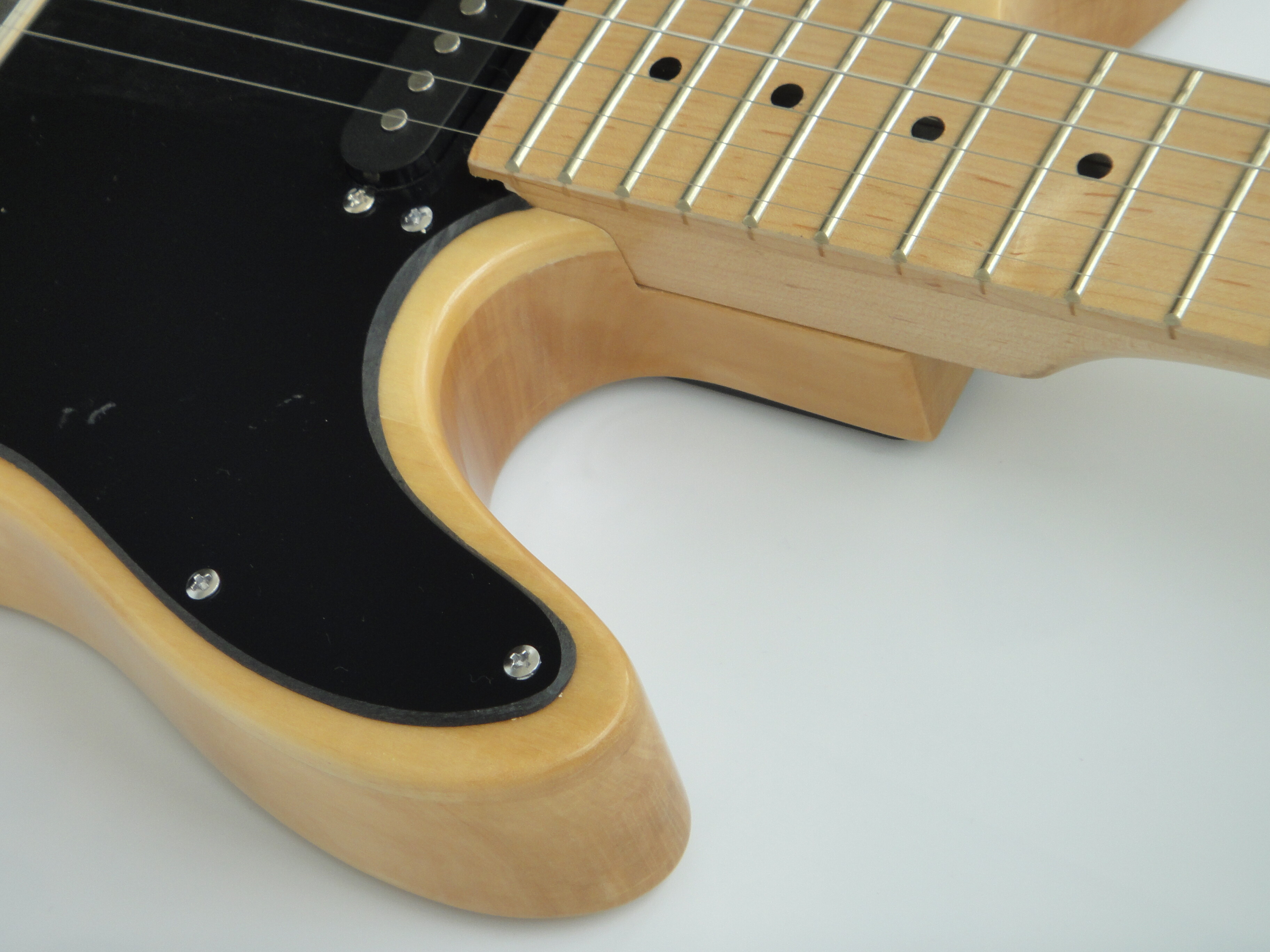 Guitarra Eléctrica Afanti Cuerpo Arce Semi Hueco