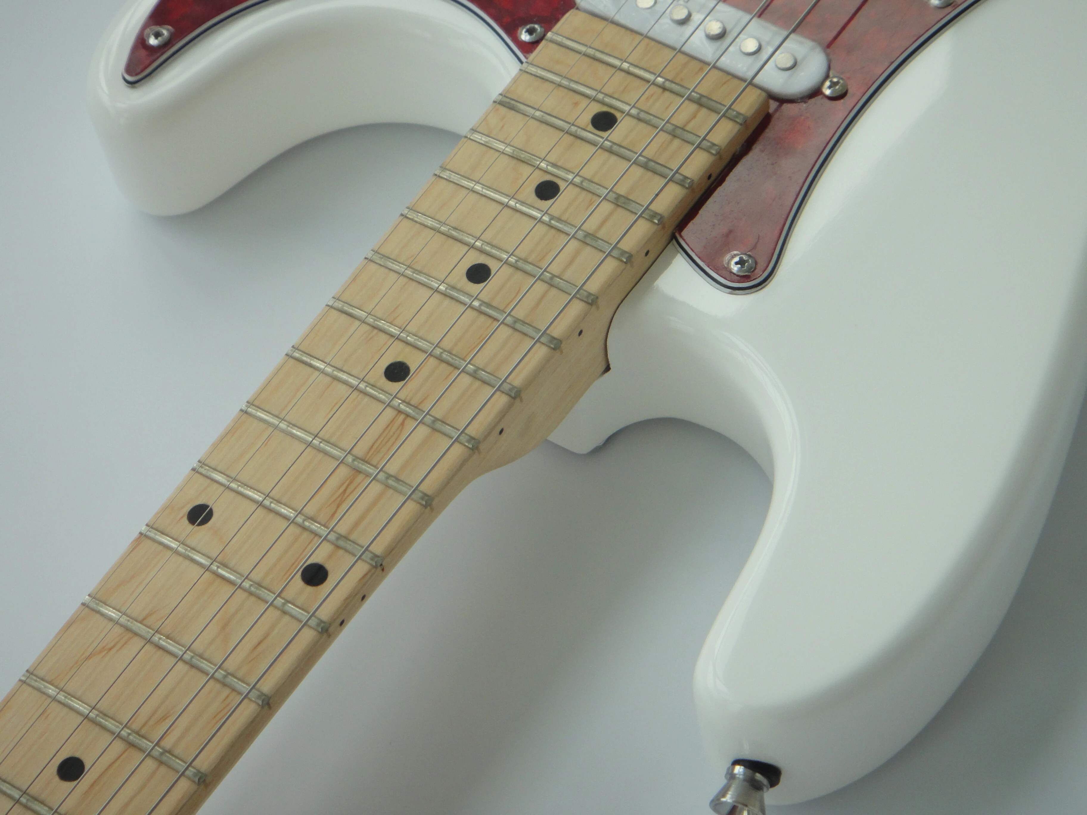 Afanti Guitarra Eléctrica ST Personalizada con Cuerpo de Caoba
