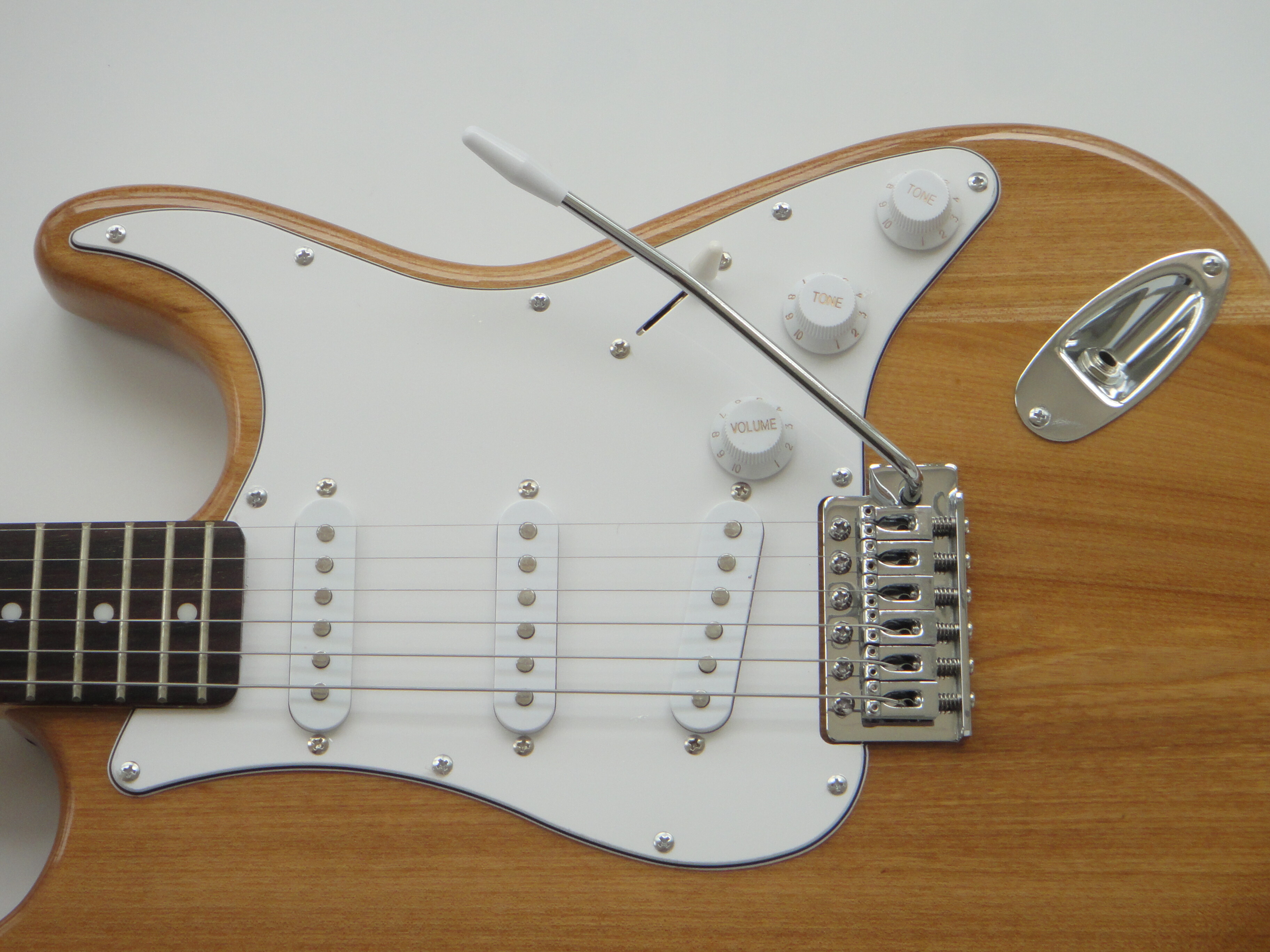 Afanti Guitarra Eléctrica ST con Mástil de Arce Atornillado Personalizada