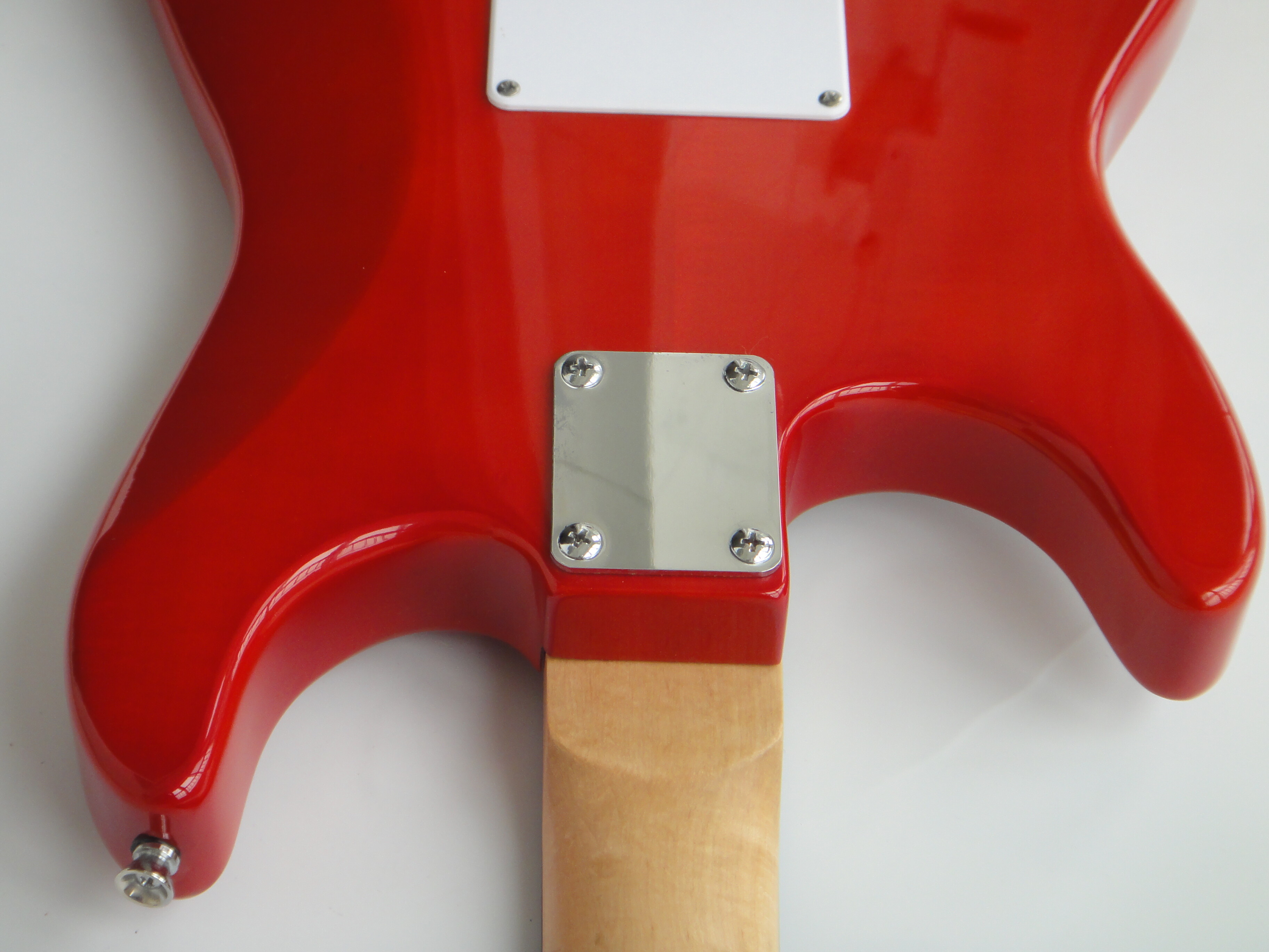 Guitarra Eléctrica Afanti SSS Pickups Cuerpo de Caoba Modelo St