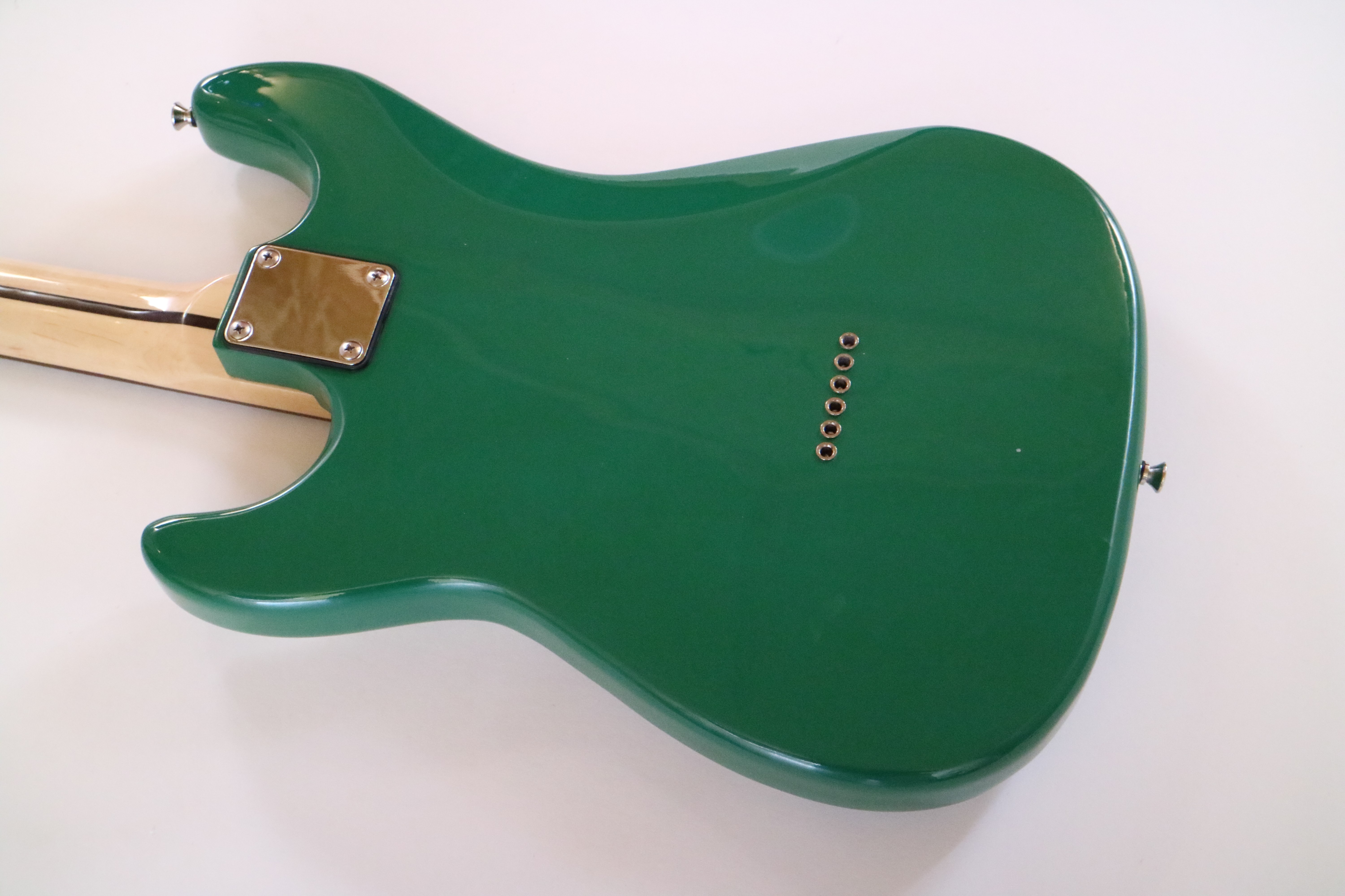 Afanti Guitarra Eléctrica ST con Mástil de Arce Atornillado