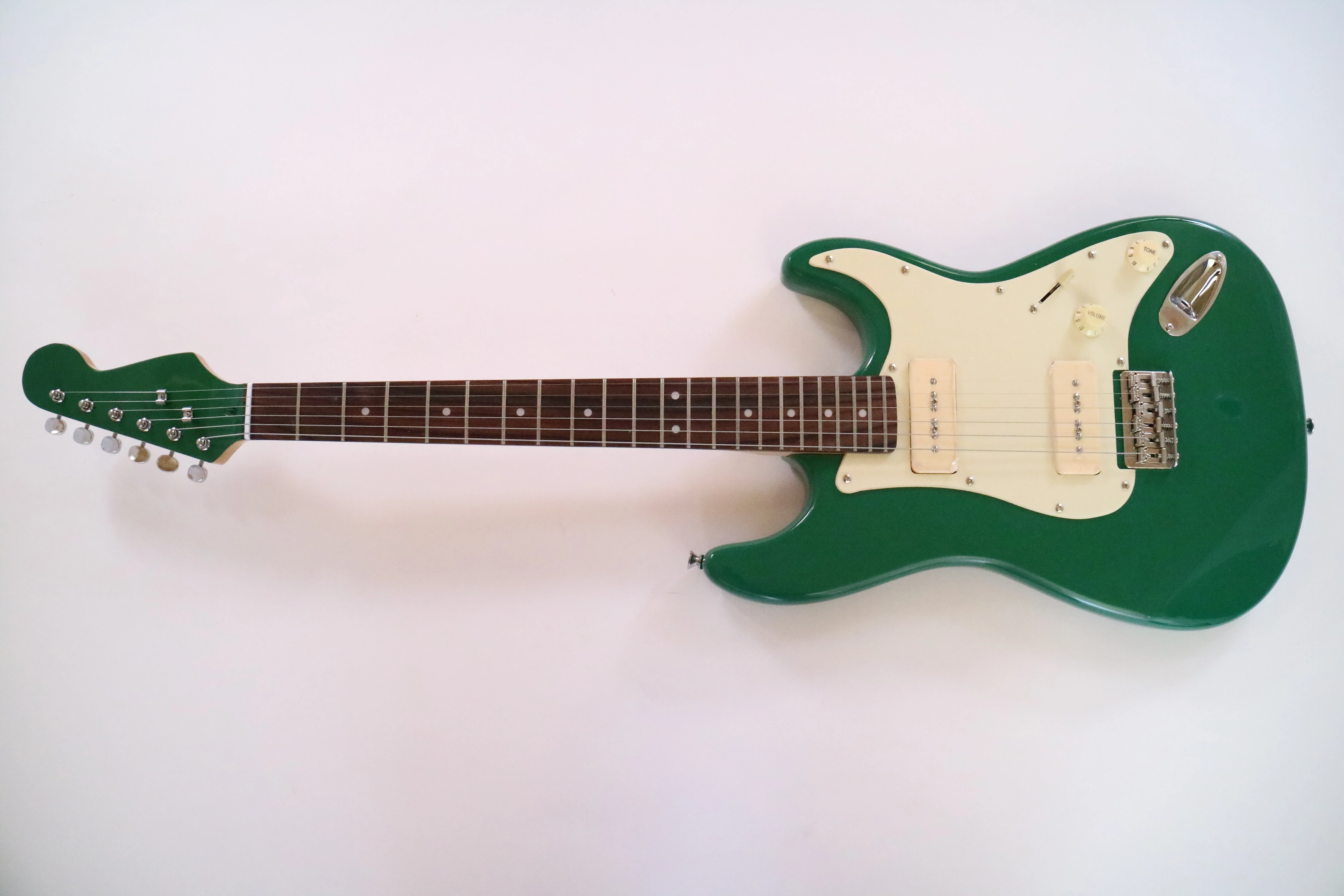 Afanti Guitarra Eléctrica ST con Mástil de Arce Atornillado