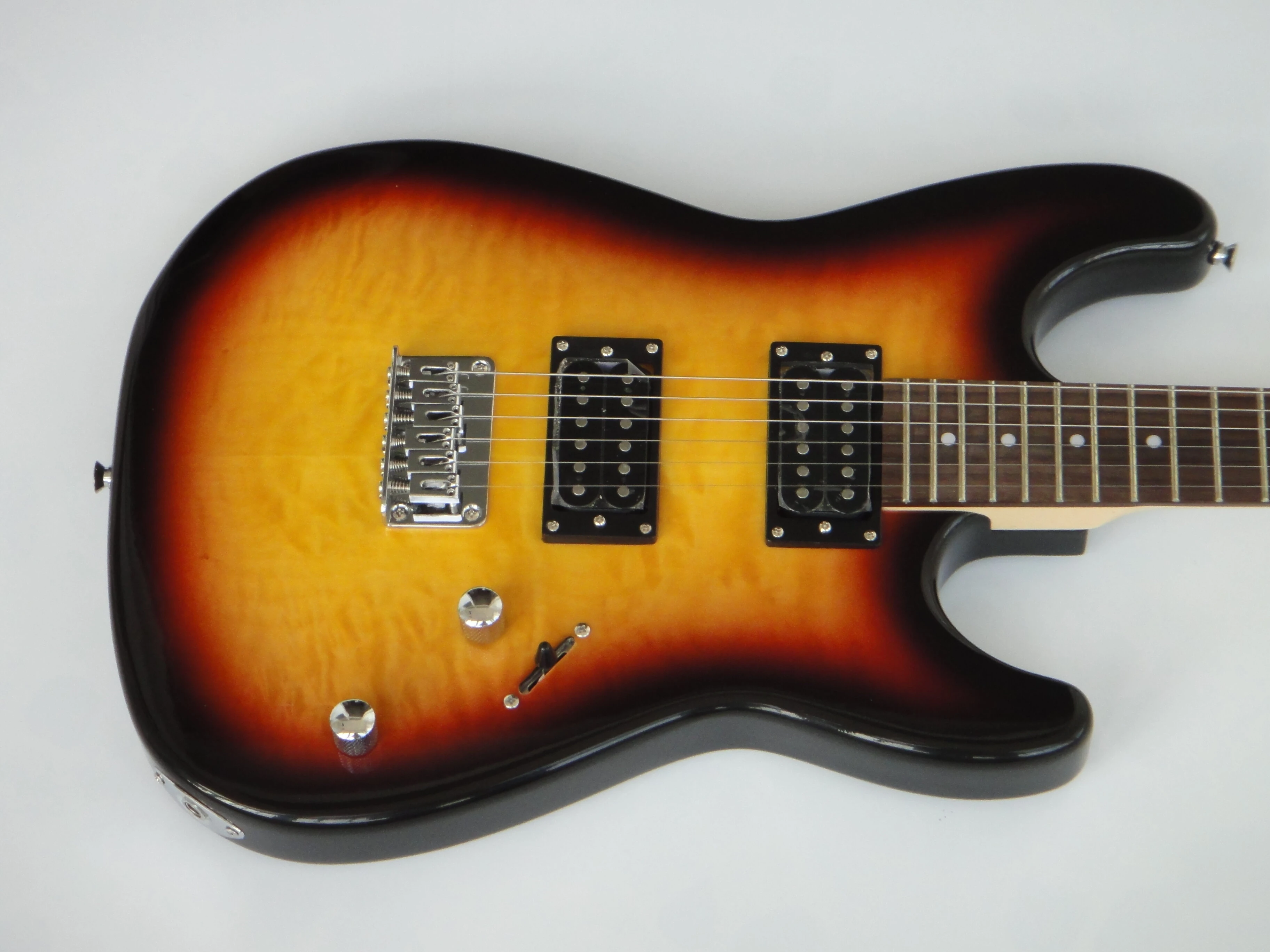 Afanti Guitarra Eléctrica con Cuerpo de Caoba Sunburst y Tapa Arce Acolchado