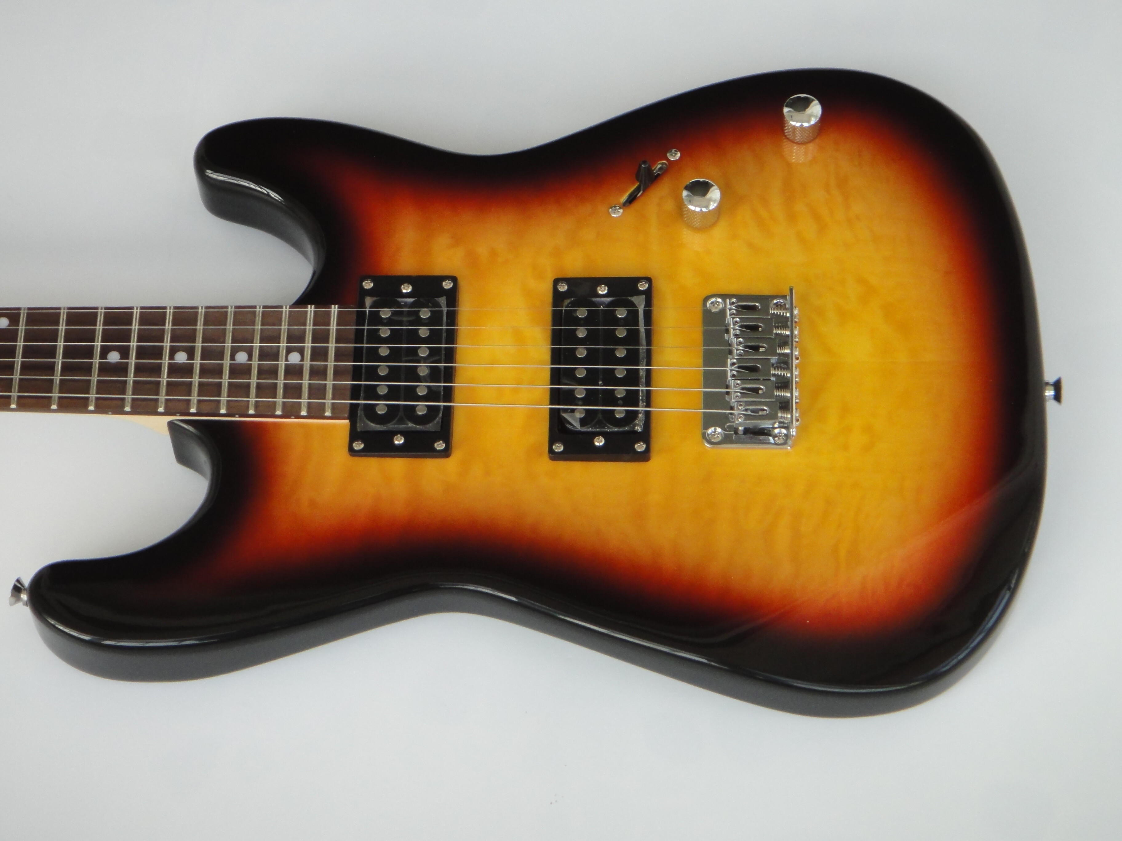 Afanti Guitarra Eléctrica con Cuerpo de Caoba Sunburst y Tapa Arce Acolchado